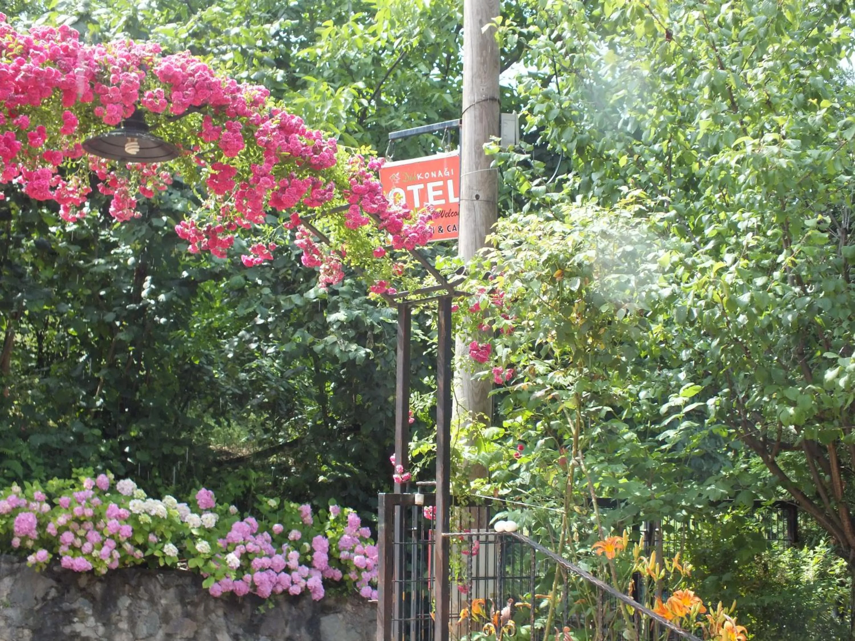 Facade/entrance in Sapanca Dilek Konagi Hotel