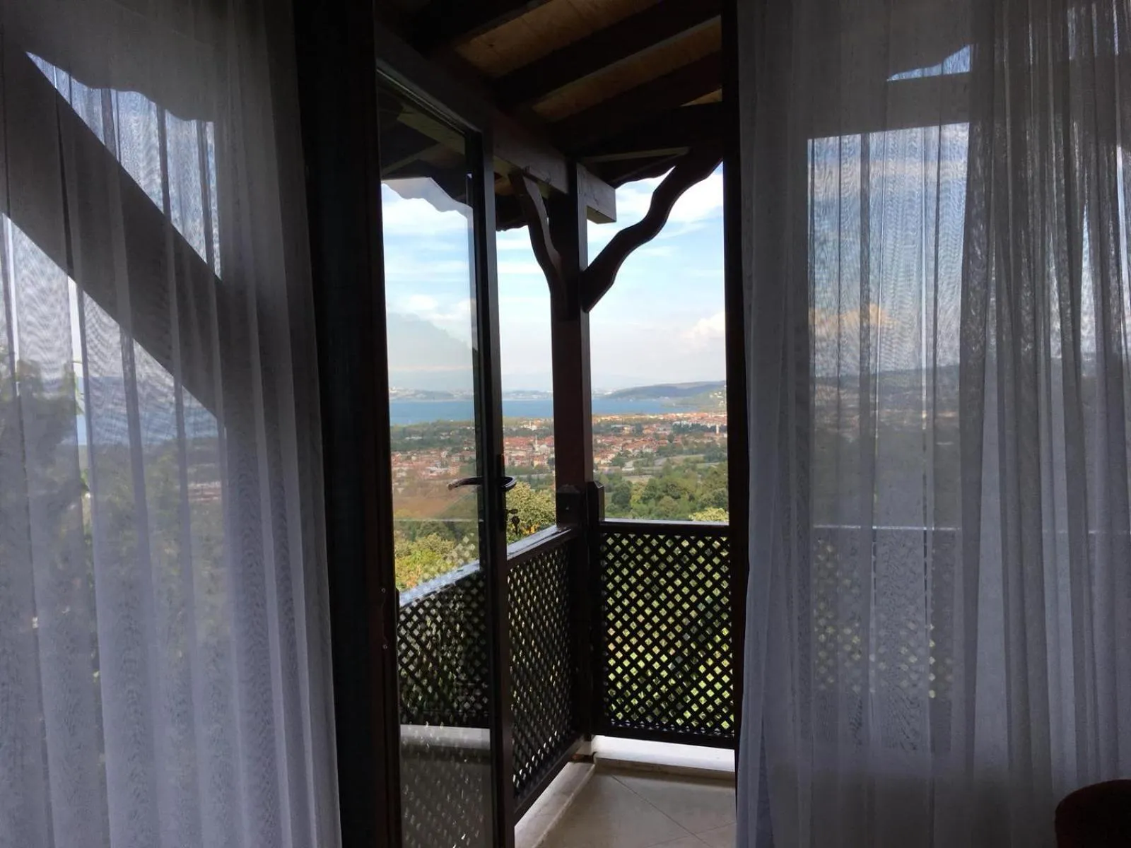 Balcony/Terrace in Sapanca Dilek Konagi Hotel