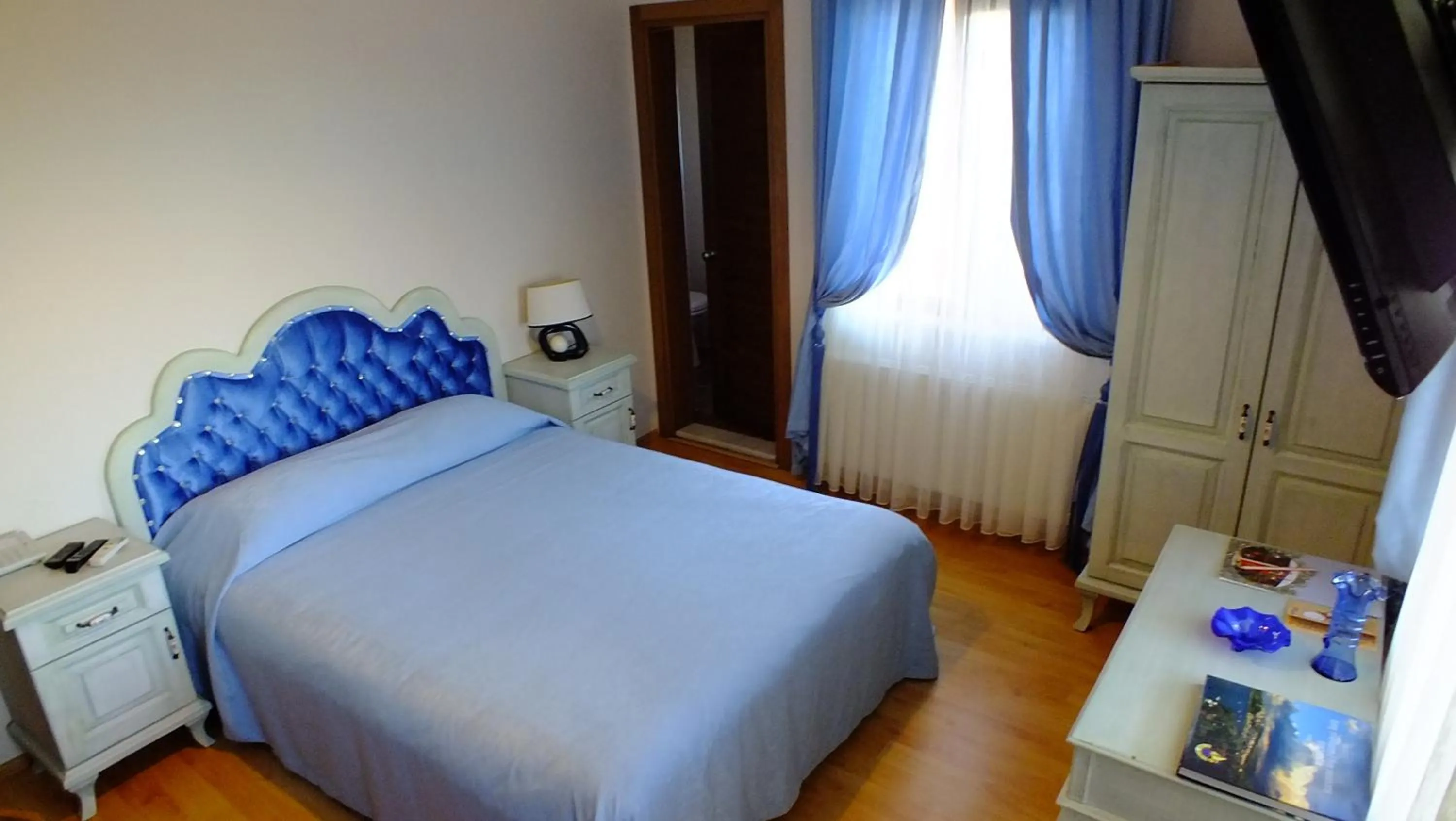 Photo of the whole room in Sapanca Dilek Konagi Hotel