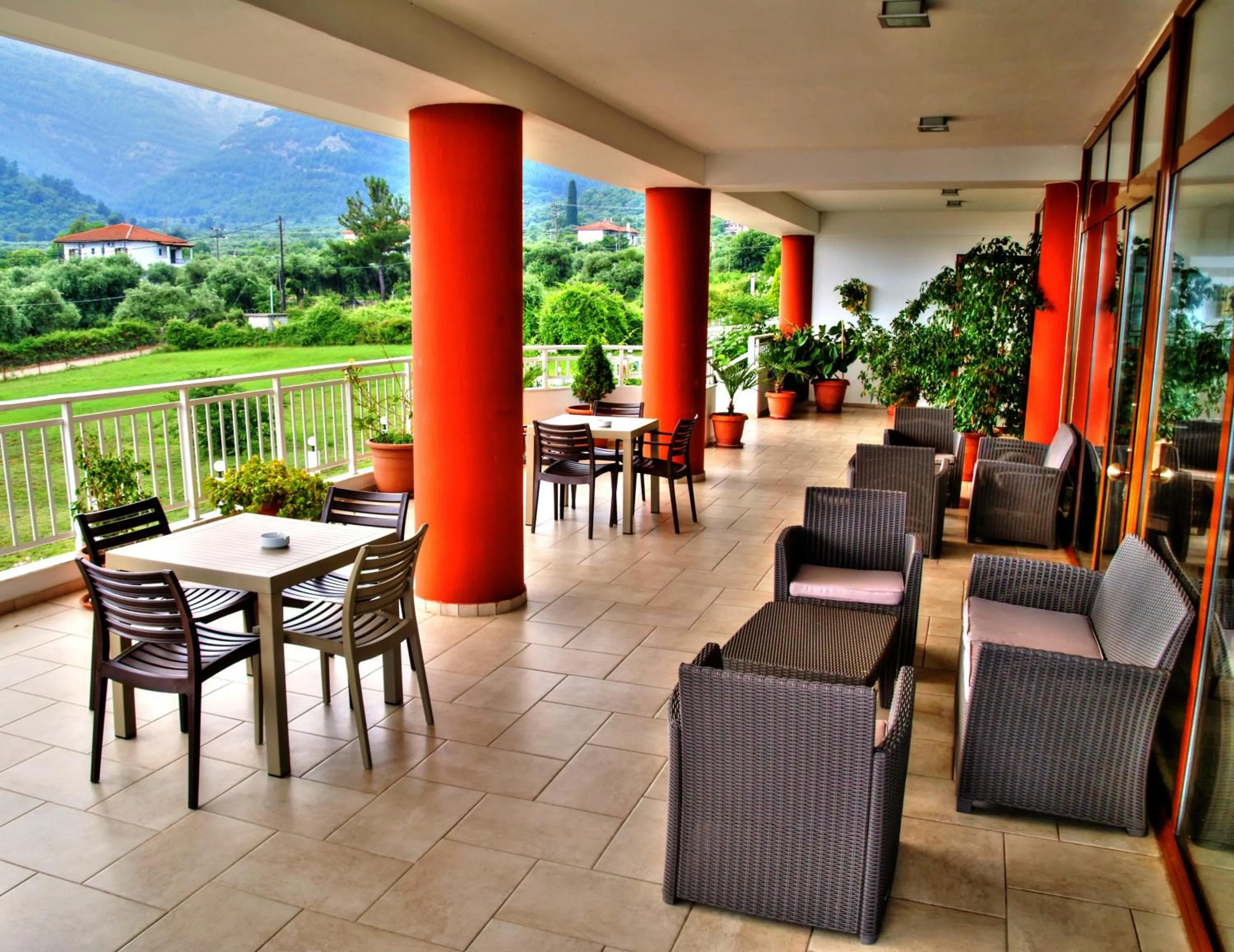 Lounge or bar in Maranton Beach Hotel