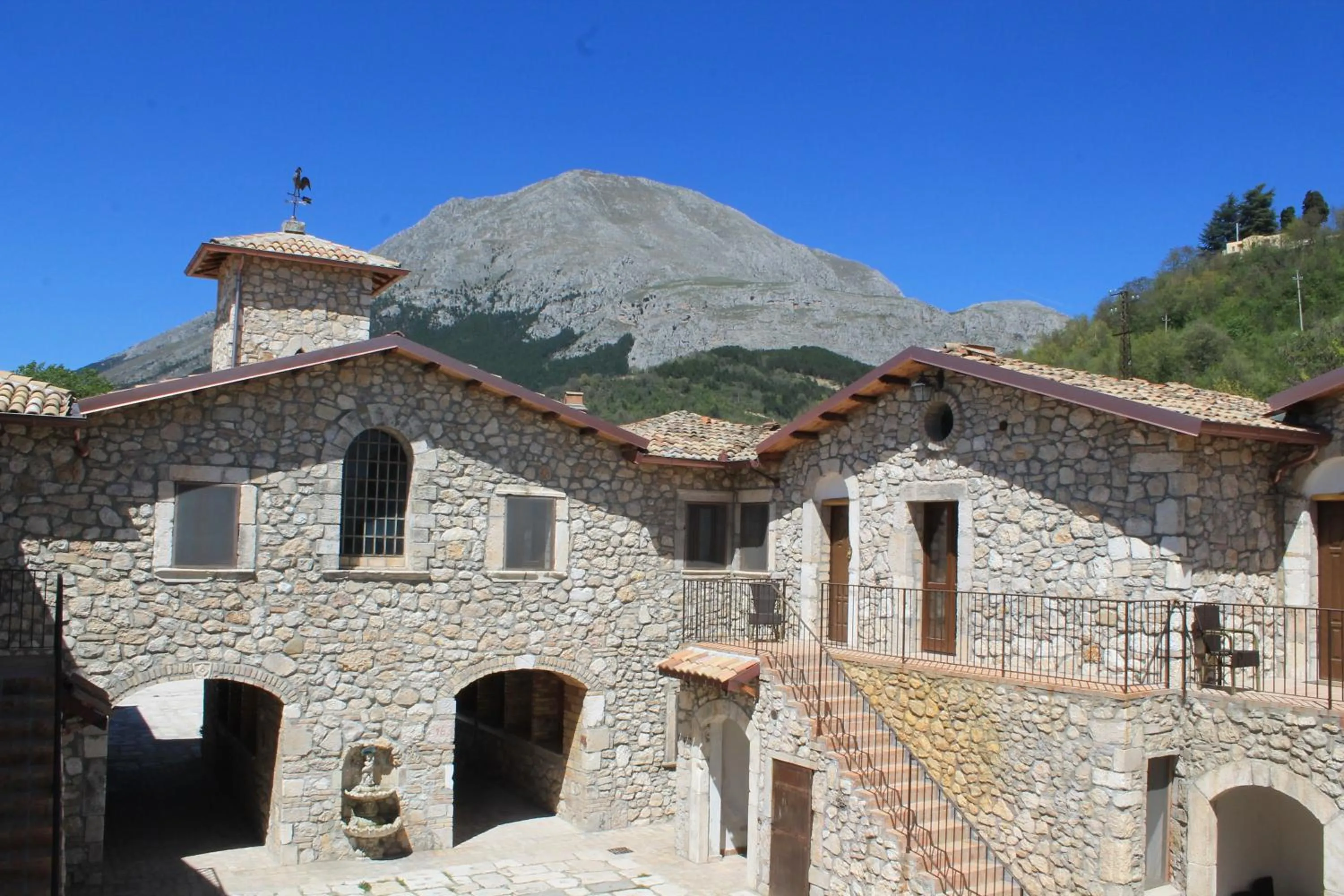 Hotel Il Feudo Dei Pierleoni