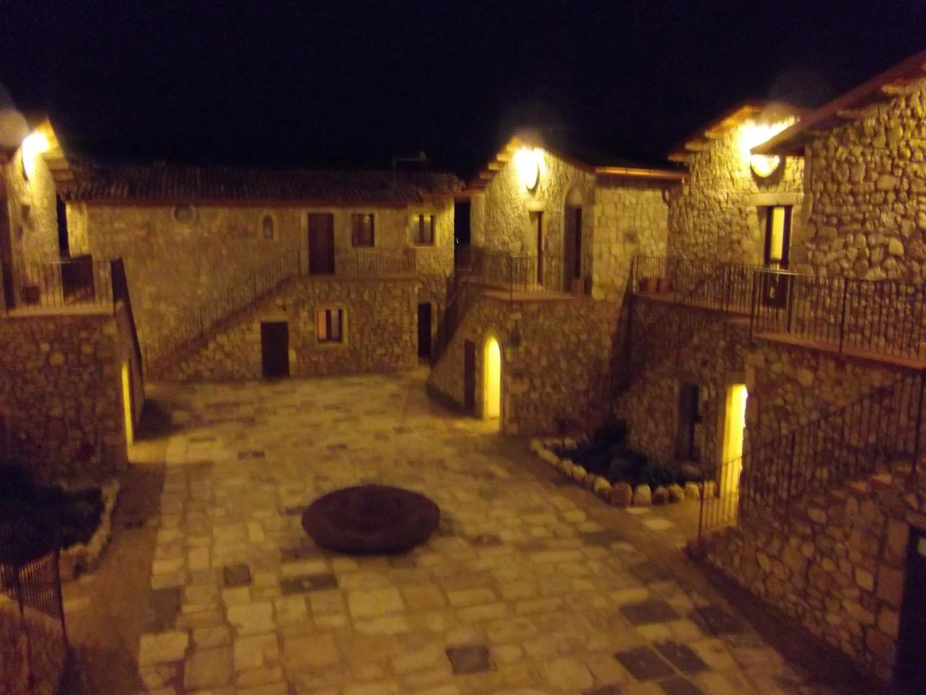 Property building in Hotel Il Feudo Dei Pierleoni