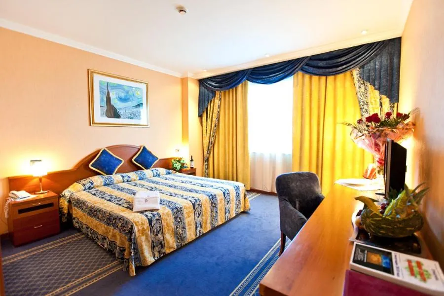 Photo of the whole room in River Palace Hotel