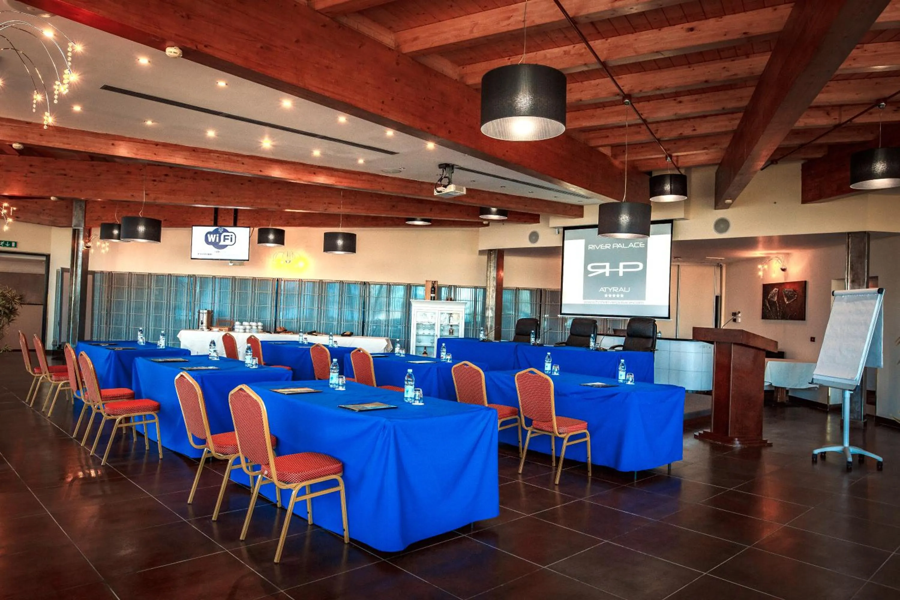 Business facilities in River Palace Hotel