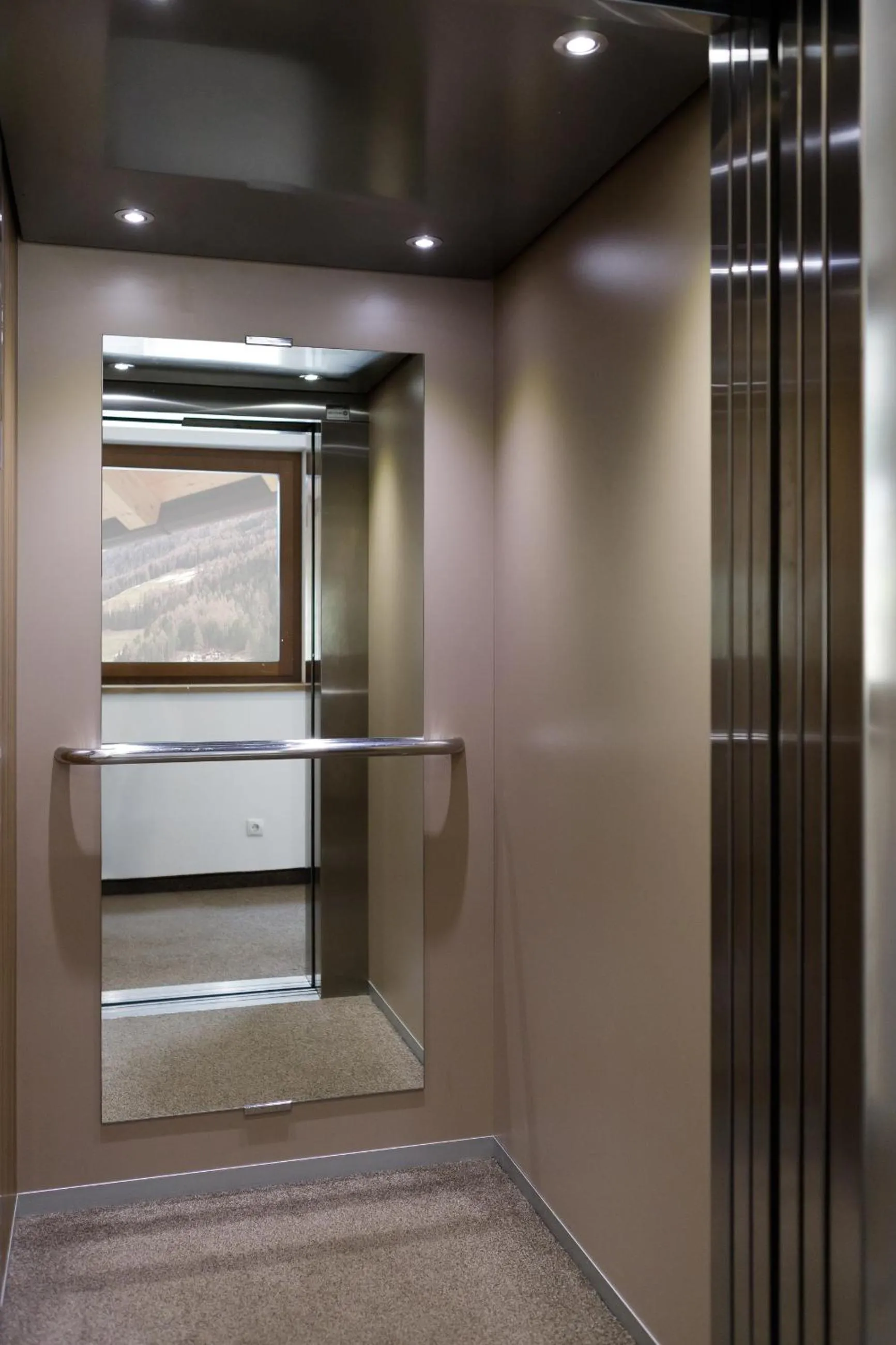 Property building in Hotel Bergland