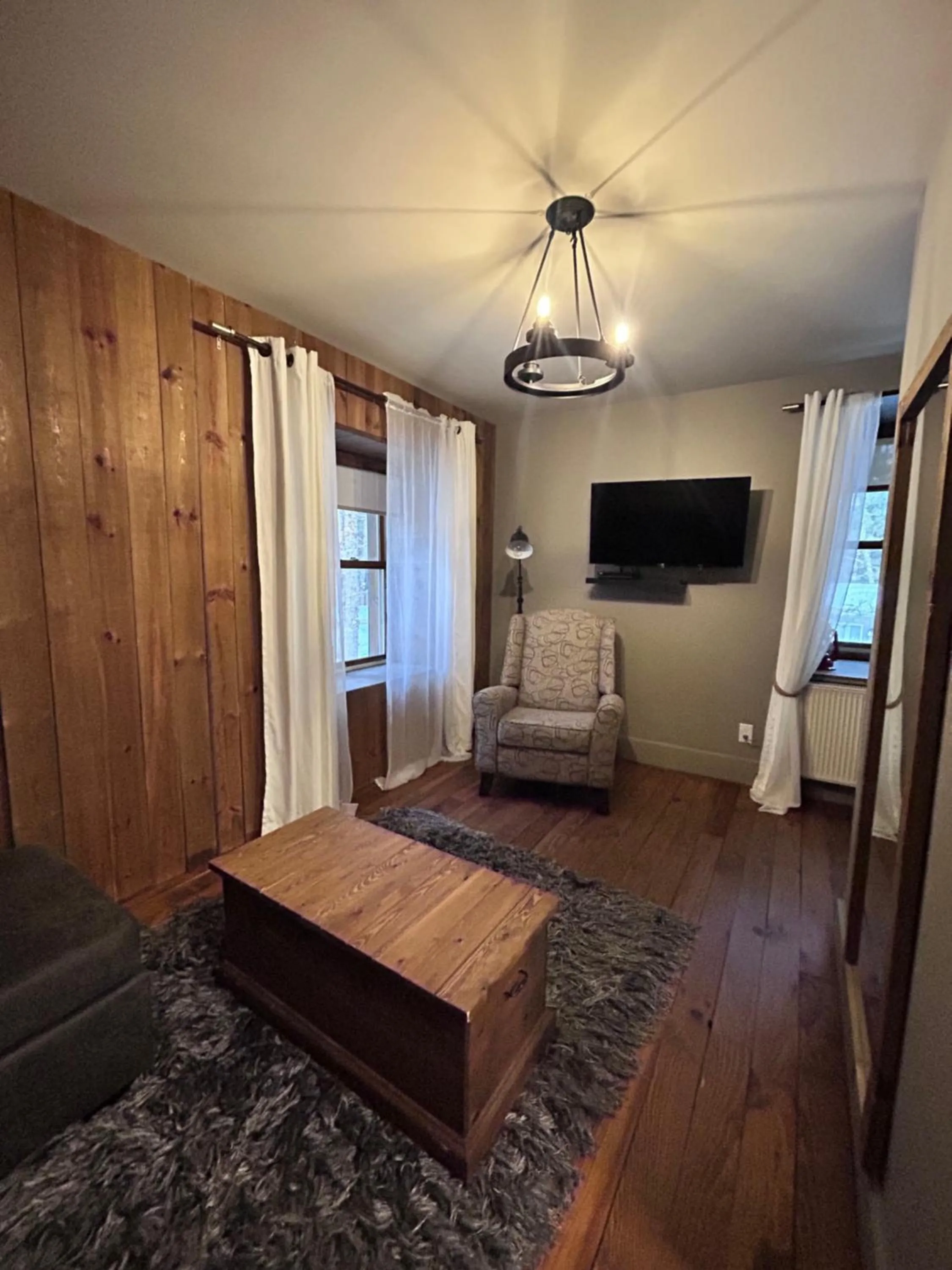 Bed in Auberge le Cosy Tremblant