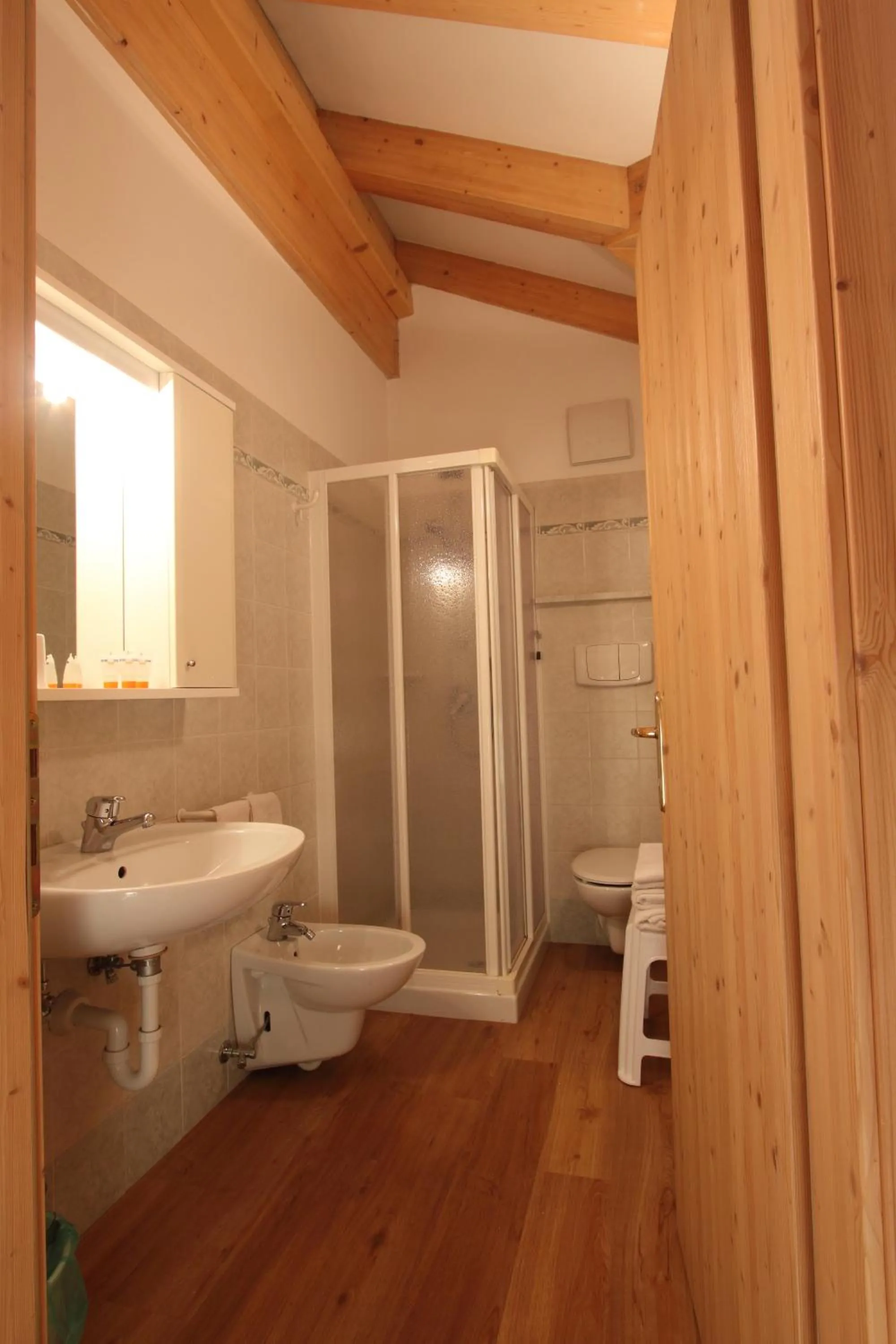 Shower in Residence Montebel