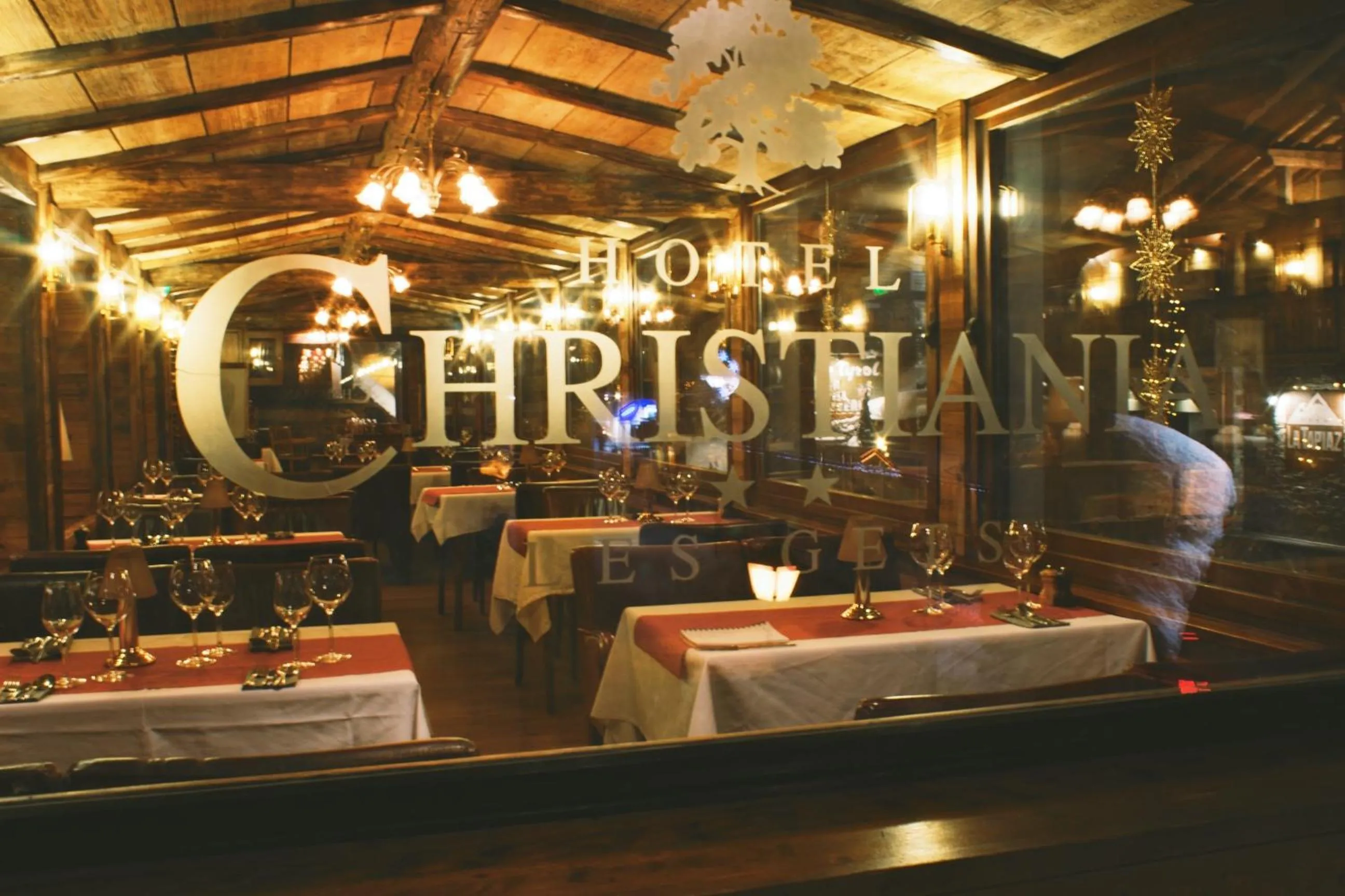 Restaurant/places to eat in Hotel Le Christiania