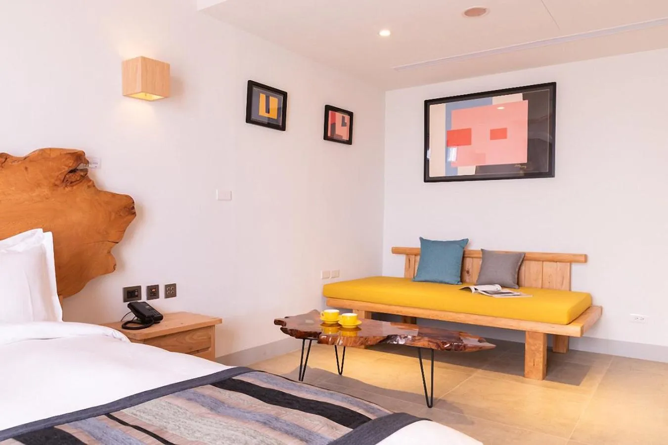 Living room, Bed in SkyeBay Club