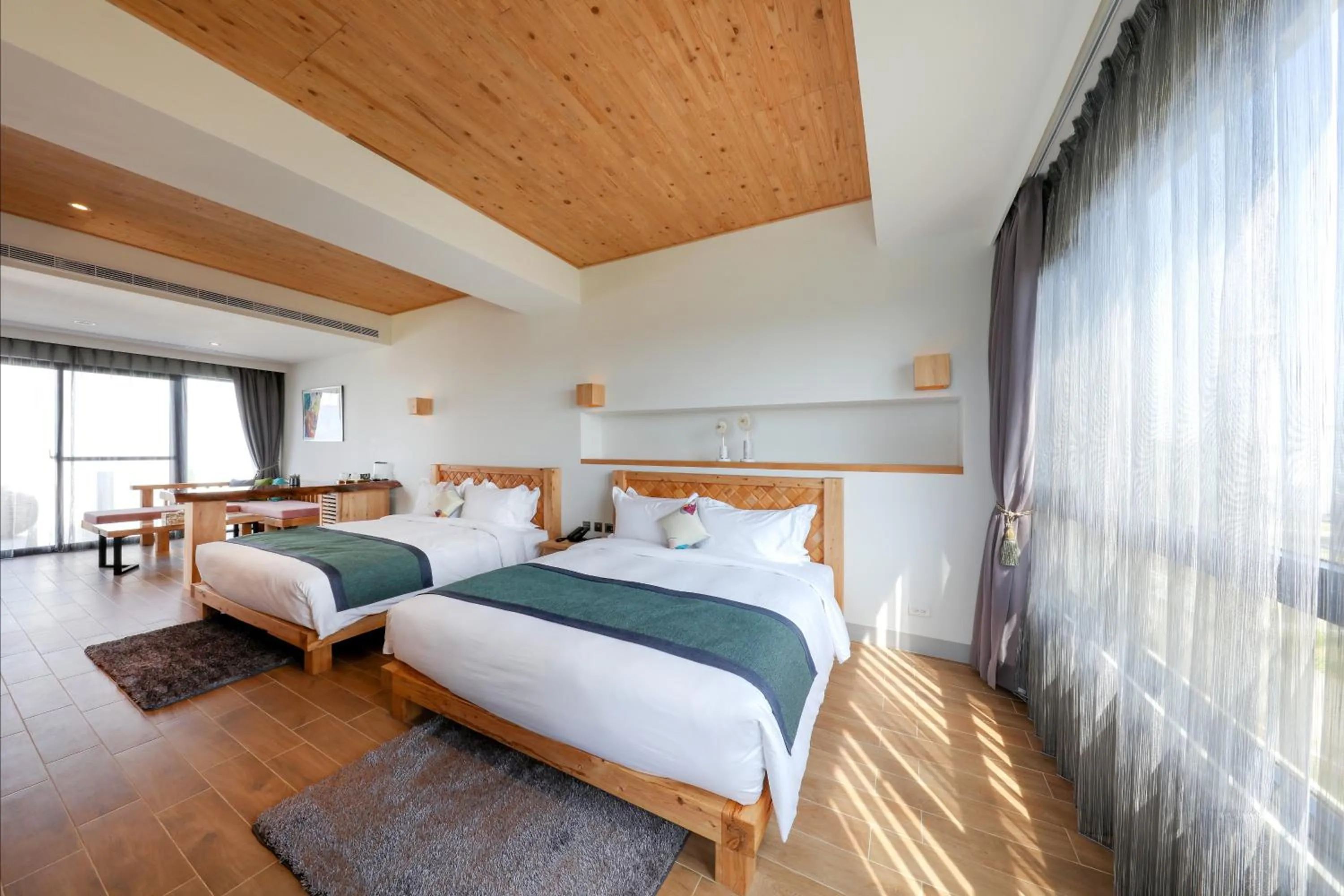 bunk bed, Bed in SkyeBay Club