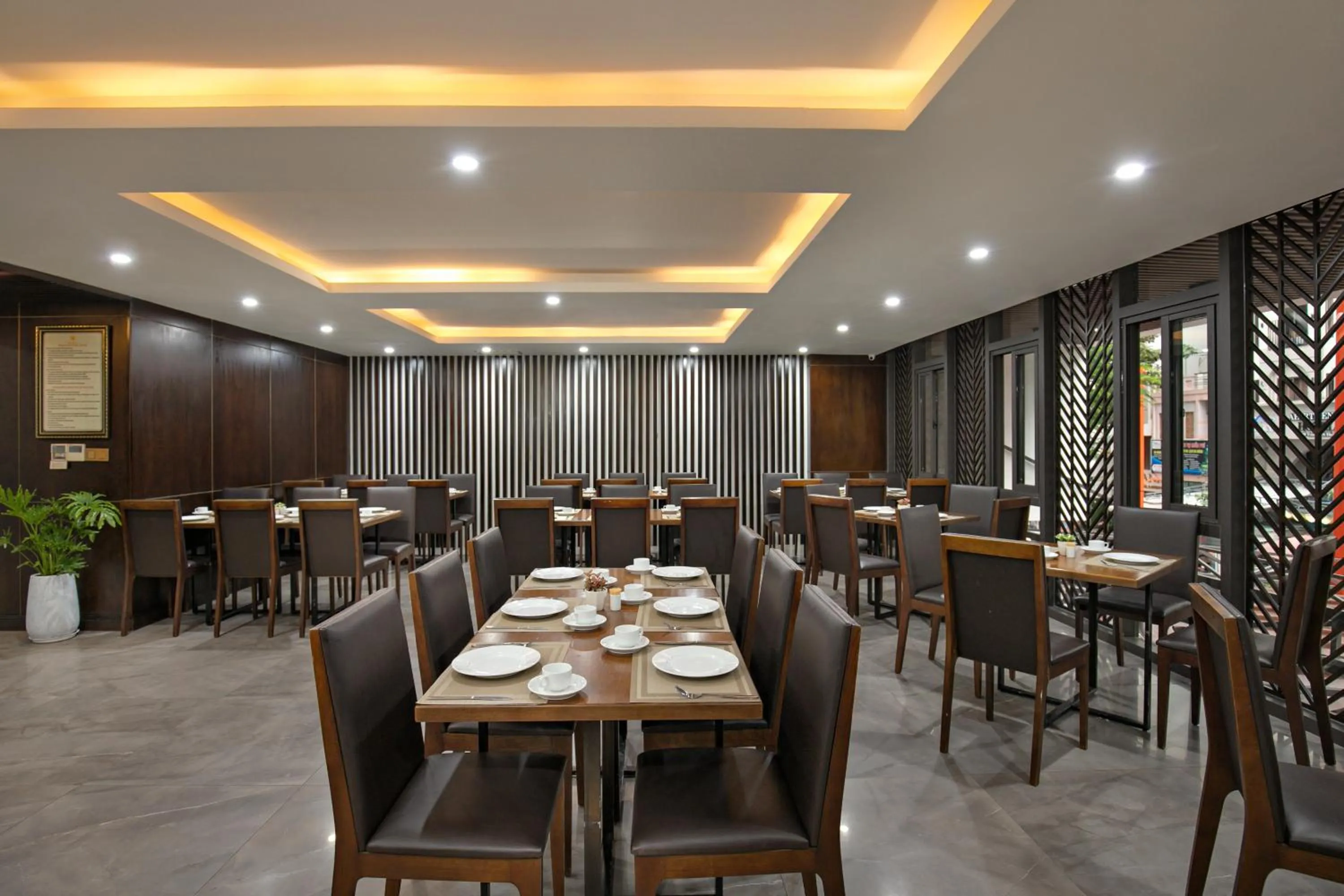 Restaurant/places to eat in Palazzo Boutique Hotel