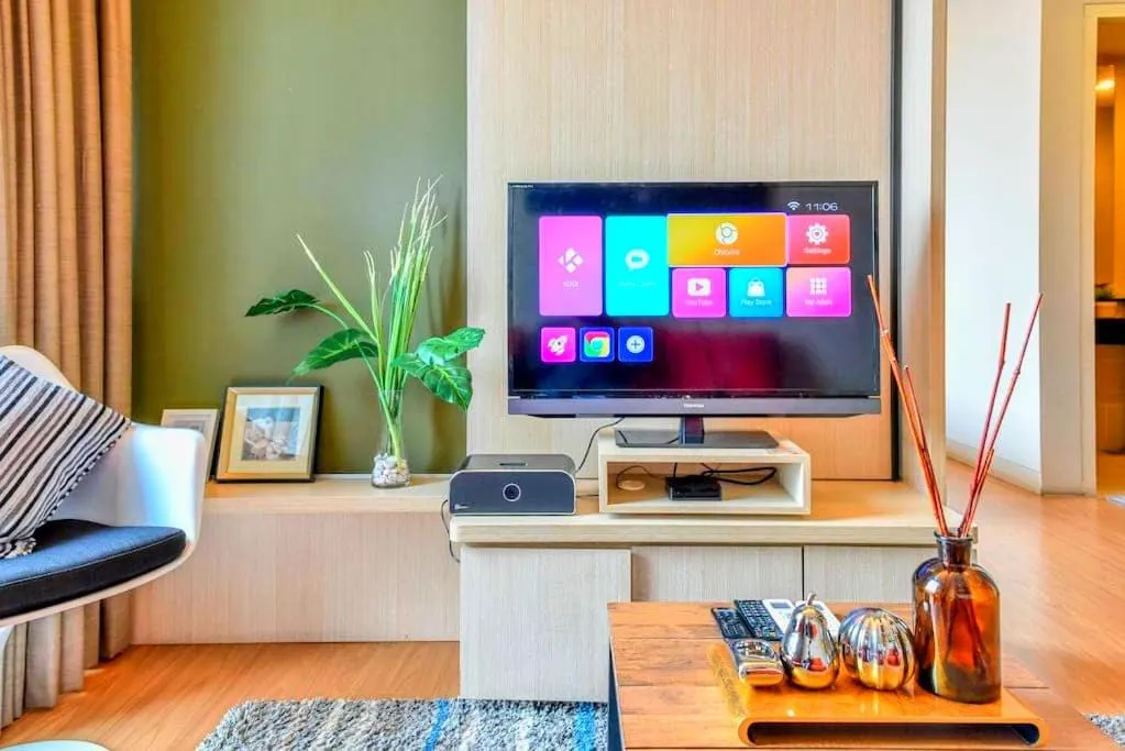 TV and multimedia in Platinum Suites at Swiss Garden