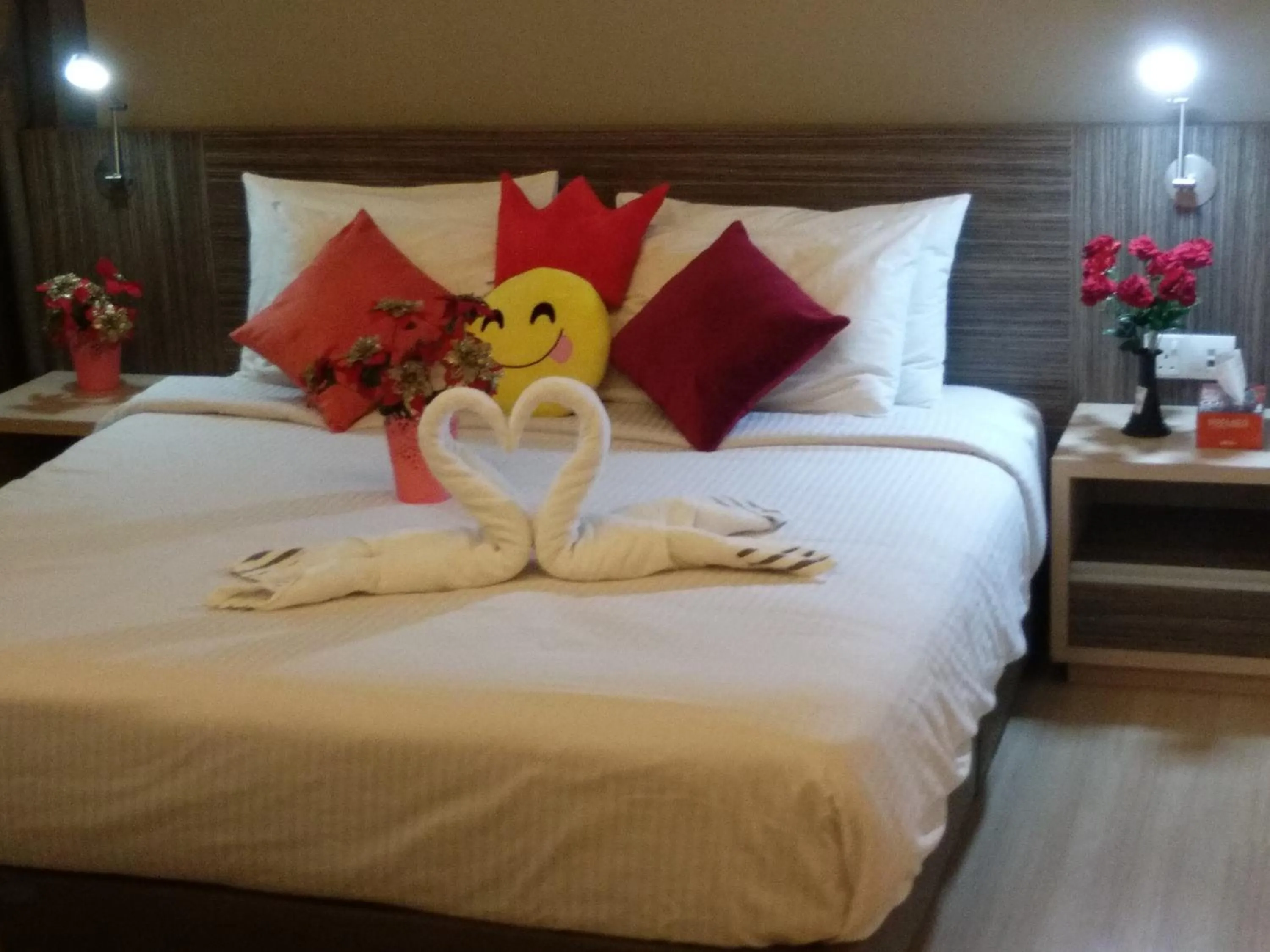 Bed in Platinum Suites at Swiss Garden