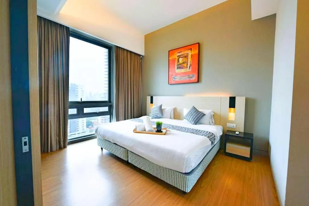 Bed in Platinum Suites at Swiss Garden
