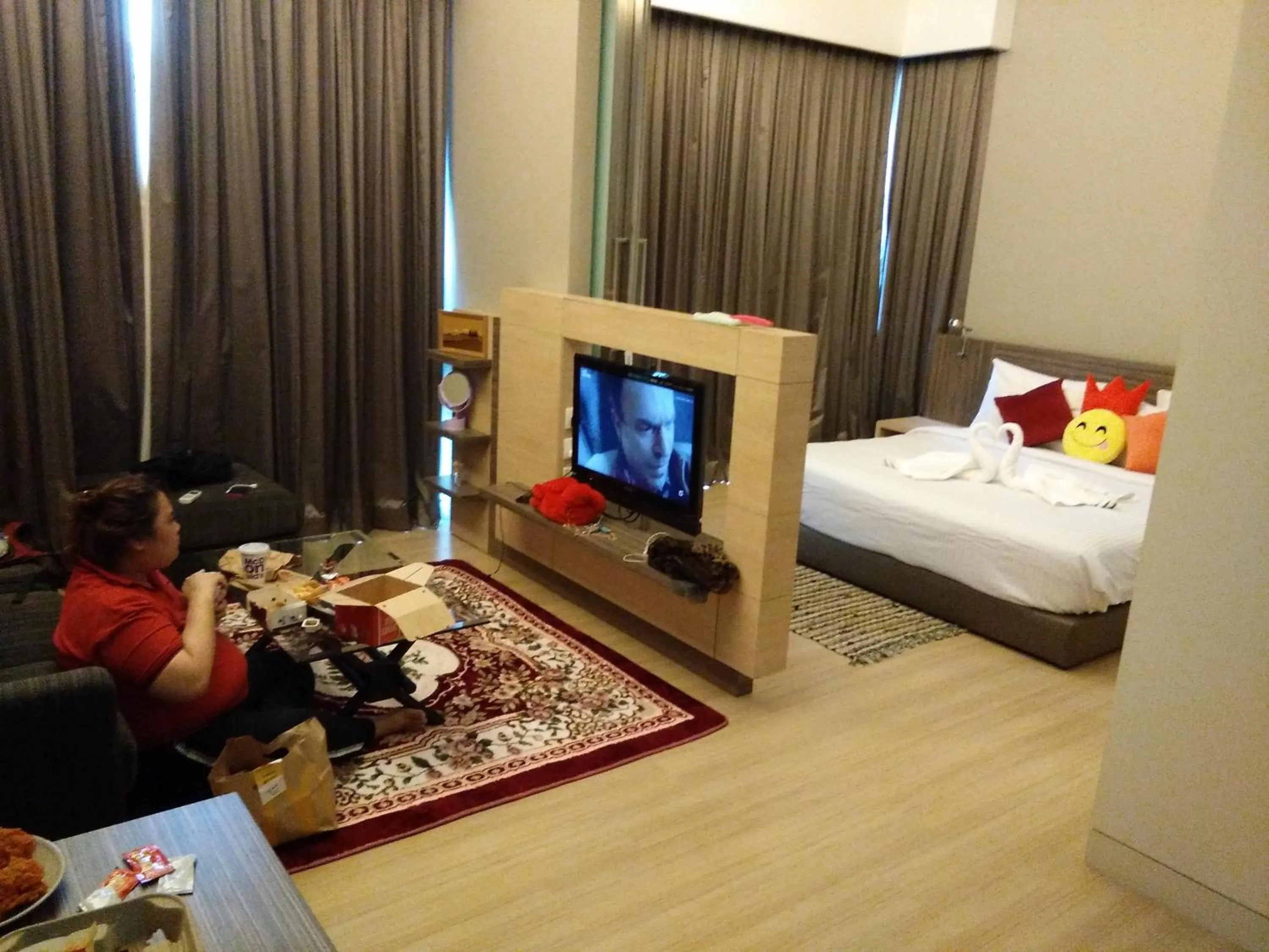 Bed in Platinum Suites at Swiss Garden