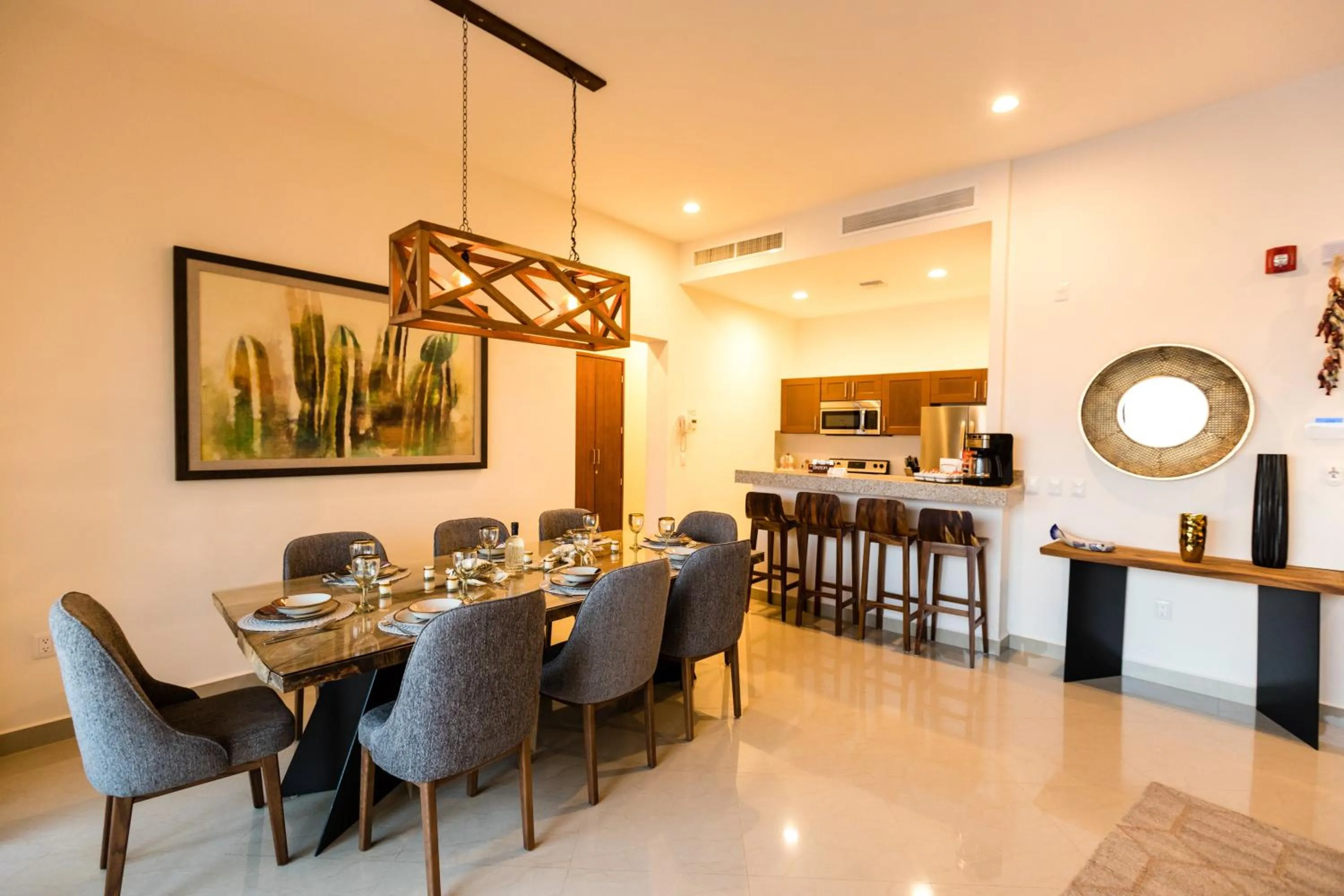 Dining area in Petit Luxe Las Gavias Penthouse