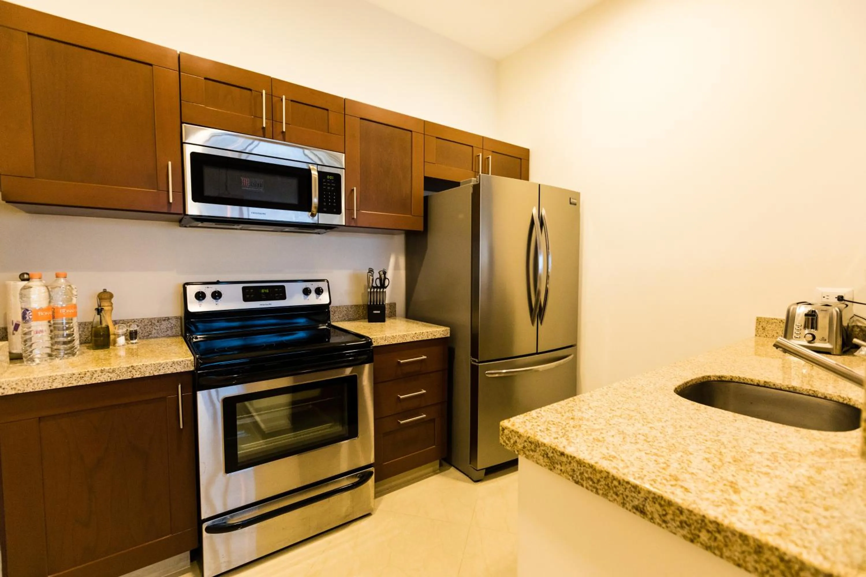 Coffee/tea facilities in Petit Luxe Las Gavias Penthouse