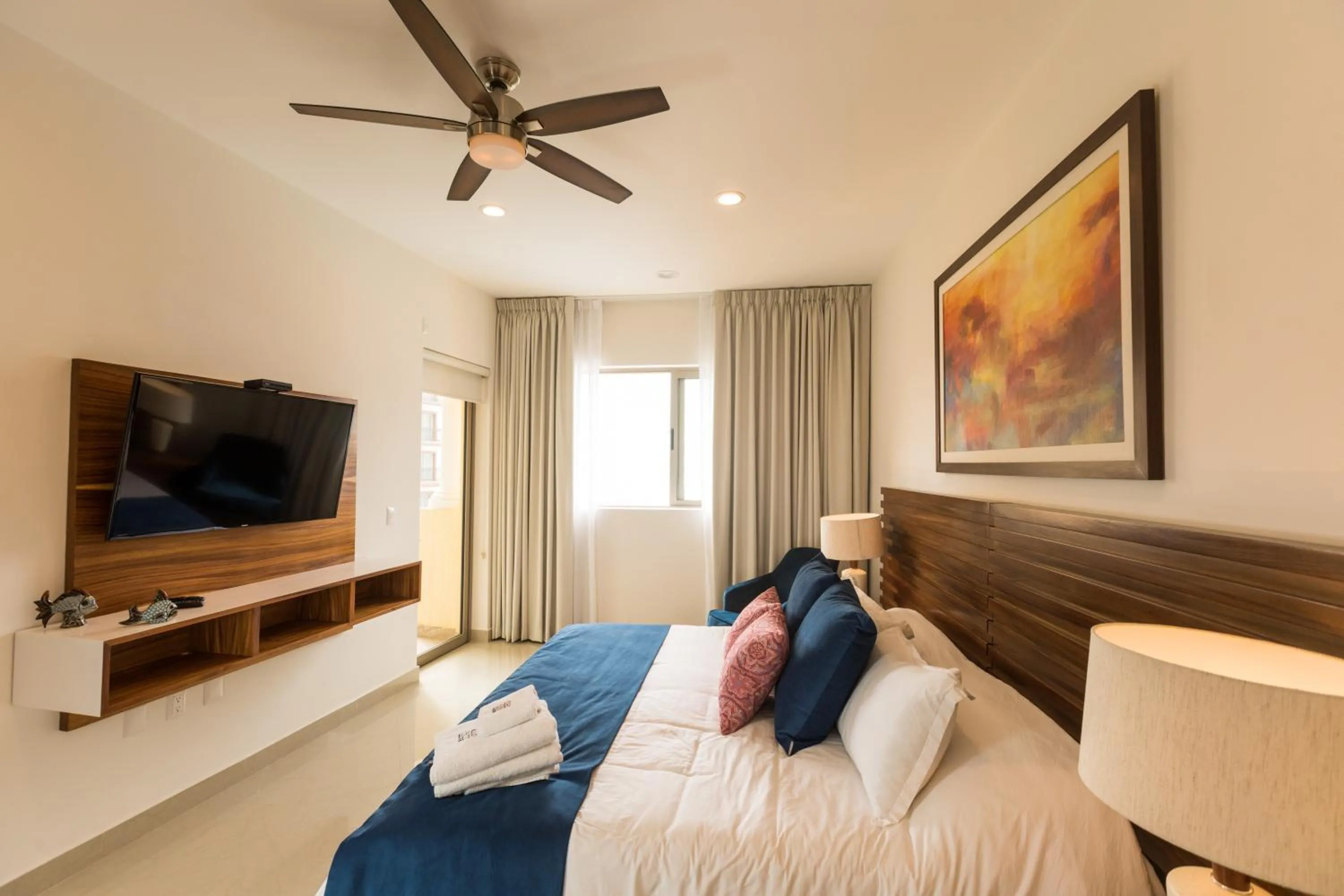 TV and multimedia, Bed in Petit Luxe Las Gavias Penthouse
