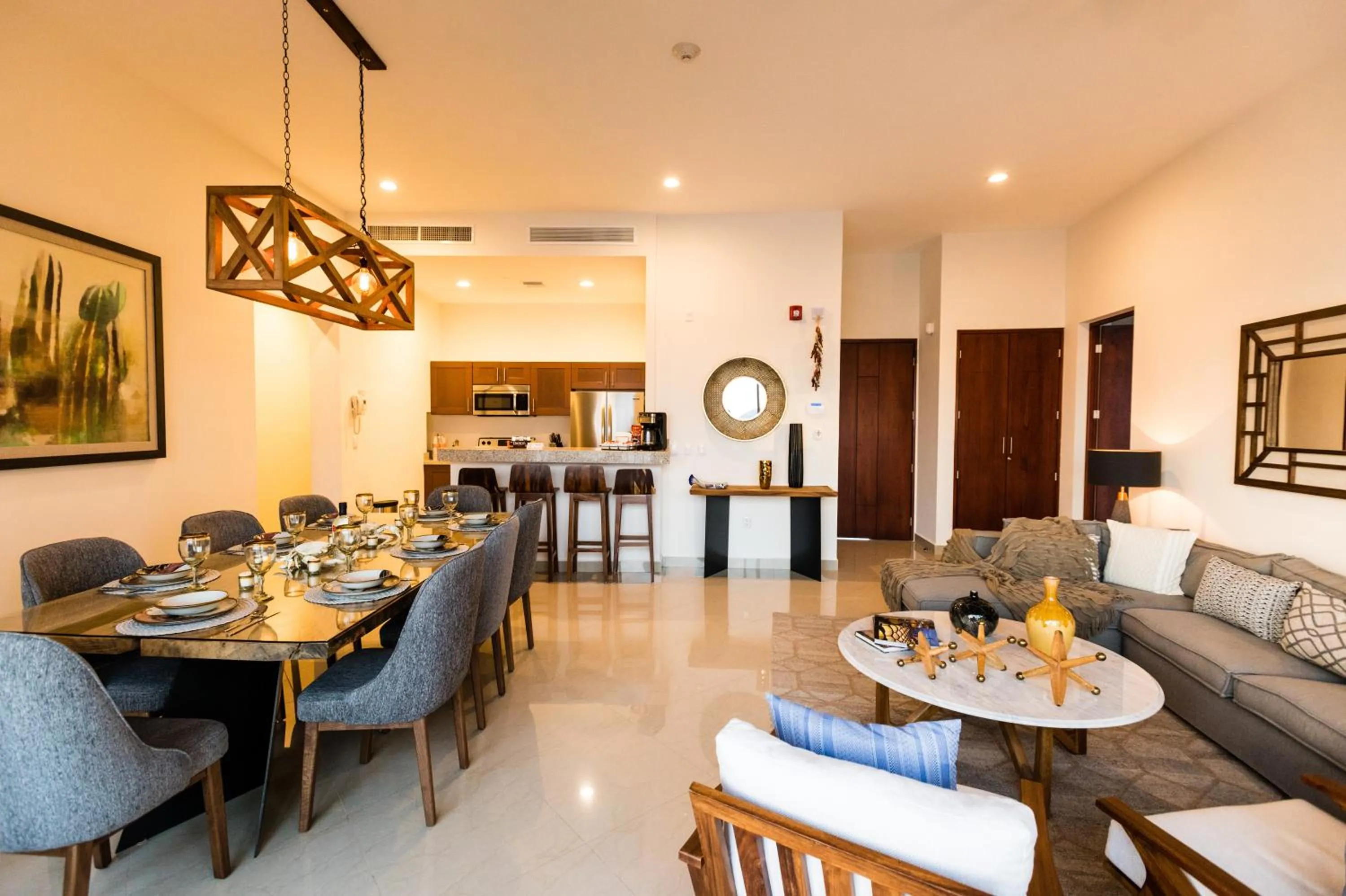 Dining area in Petit Luxe Las Gavias Penthouse
