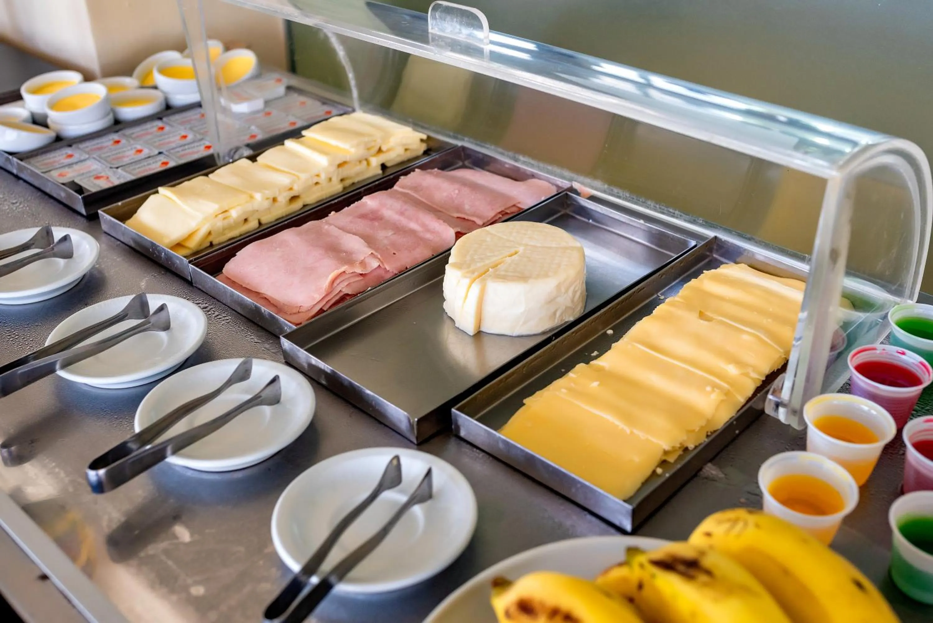 Food in Yak Beach Hotel Ponta Negra