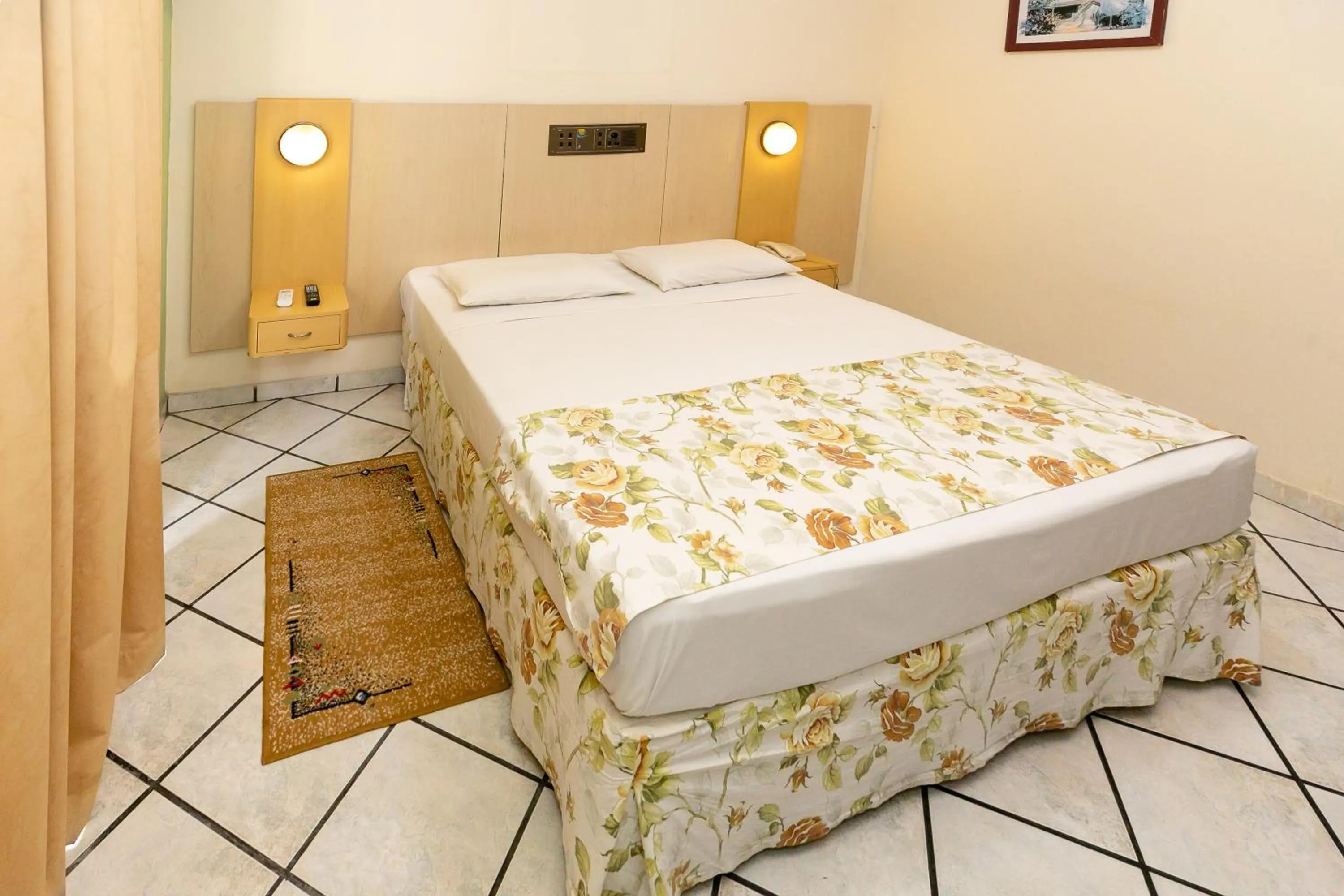 Bedroom, Bed in Yak Beach Hotel Ponta Negra