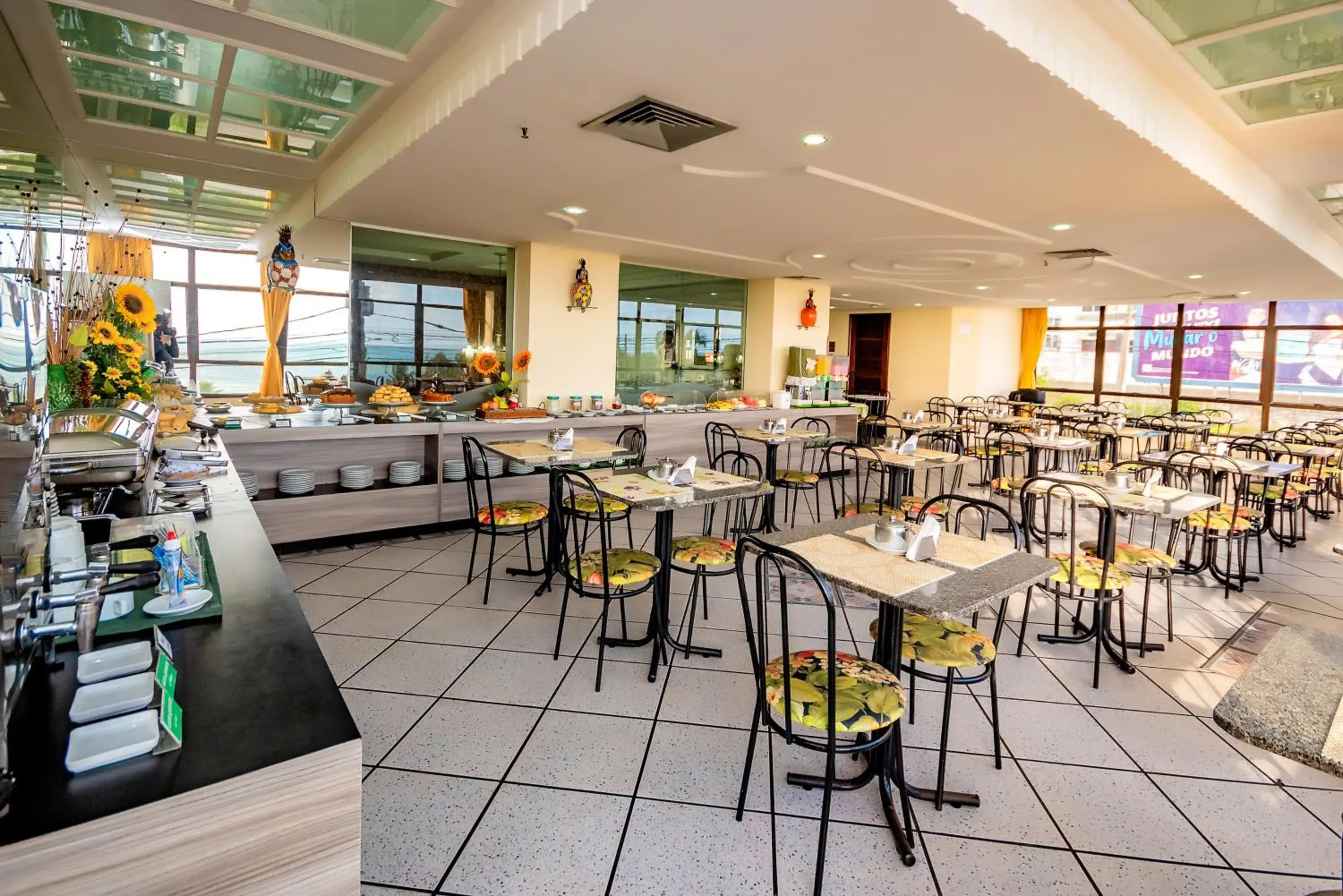 Restaurant/places to eat in Yak Beach Hotel Ponta Negra Restaurant/places to eat in Yak Beach Hotel Ponta Negra