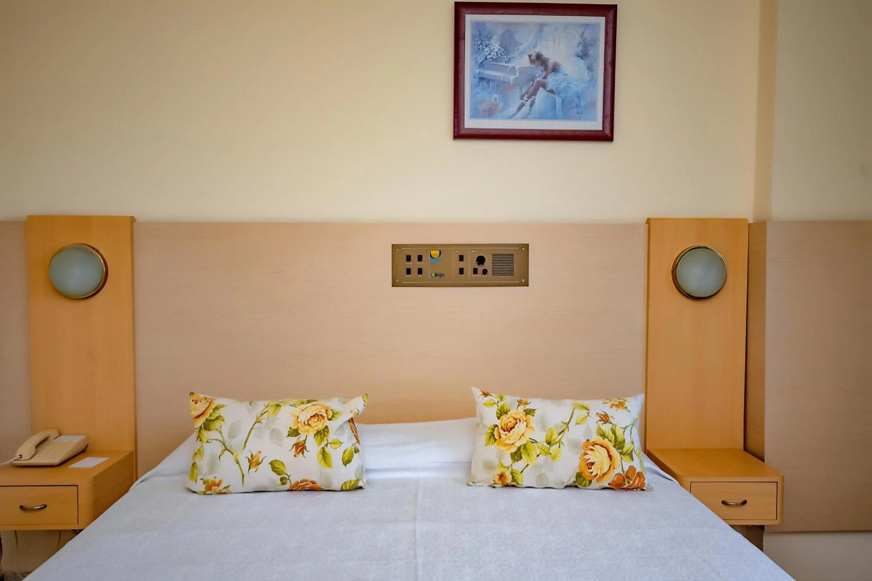 Bed in Yak Beach Hotel Ponta Negra