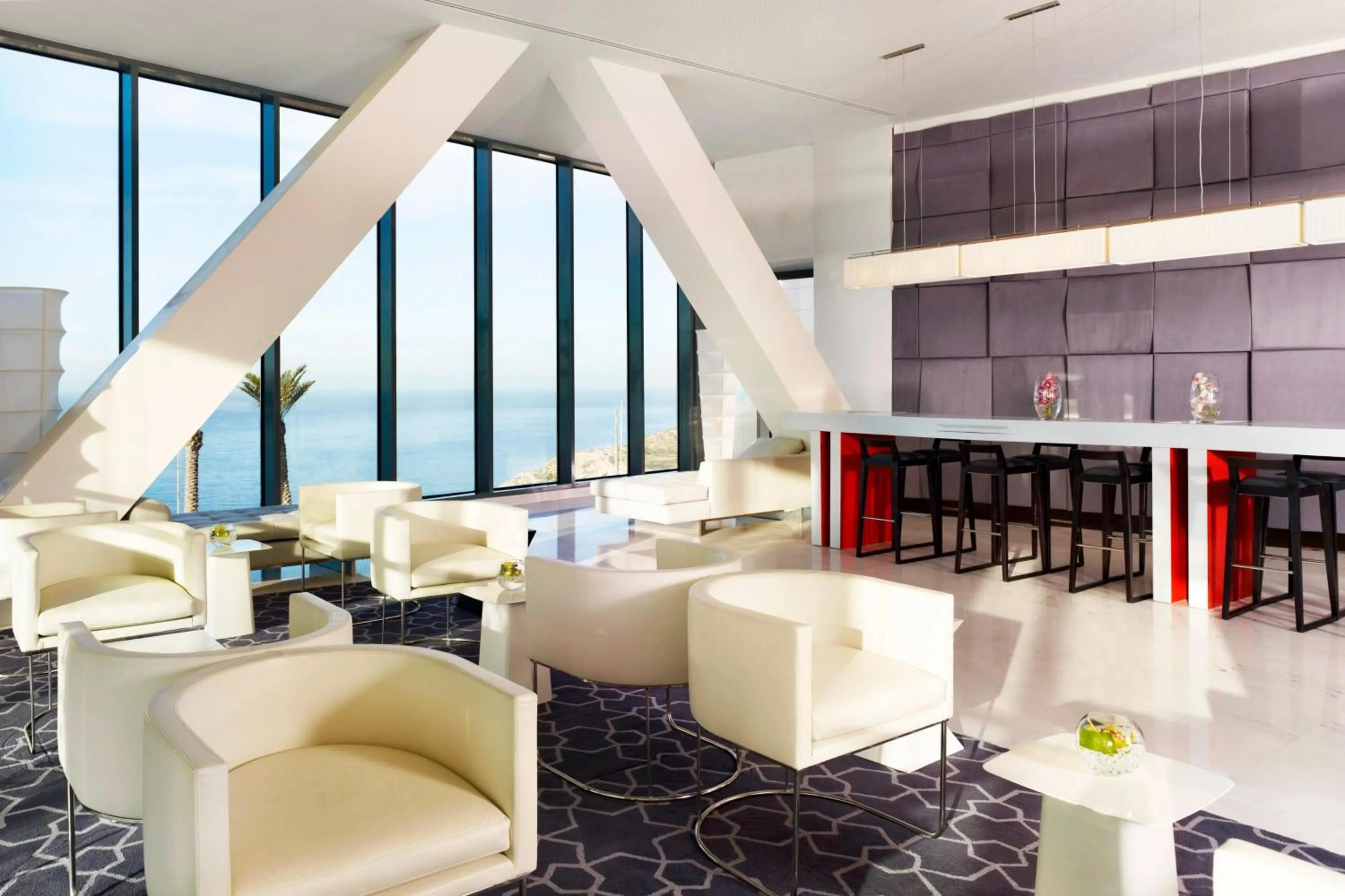 Lounge or bar in Le Meridien Oran Hotel