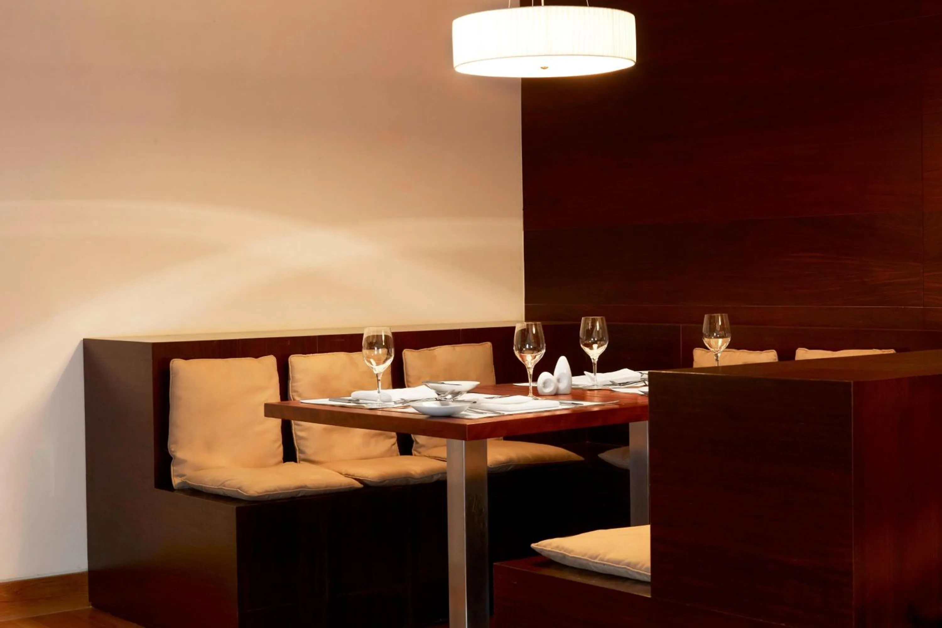 Restaurant/places to eat in Le Meridien Oran Hotel