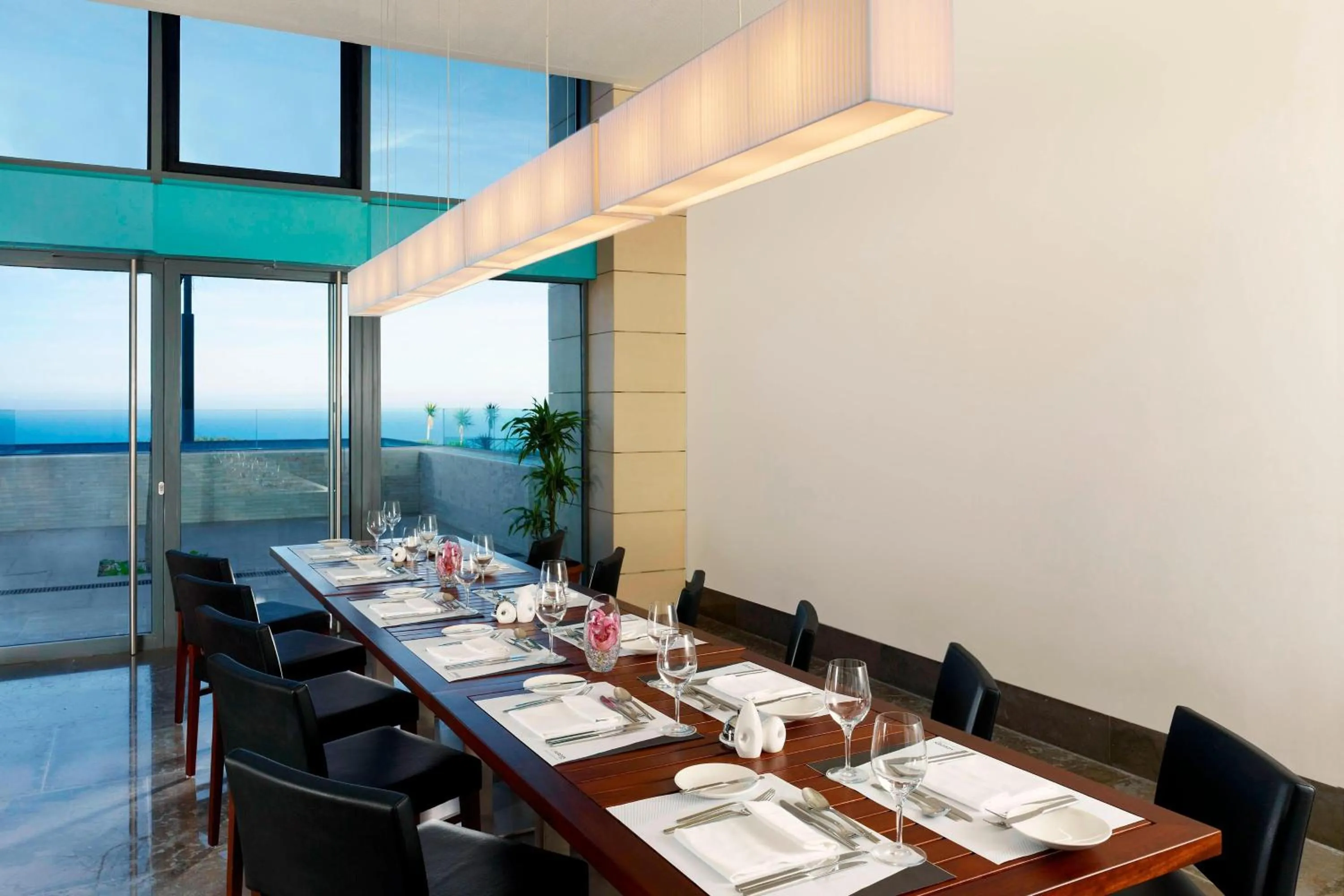 Restaurant/places to eat in Le Meridien Oran Hotel