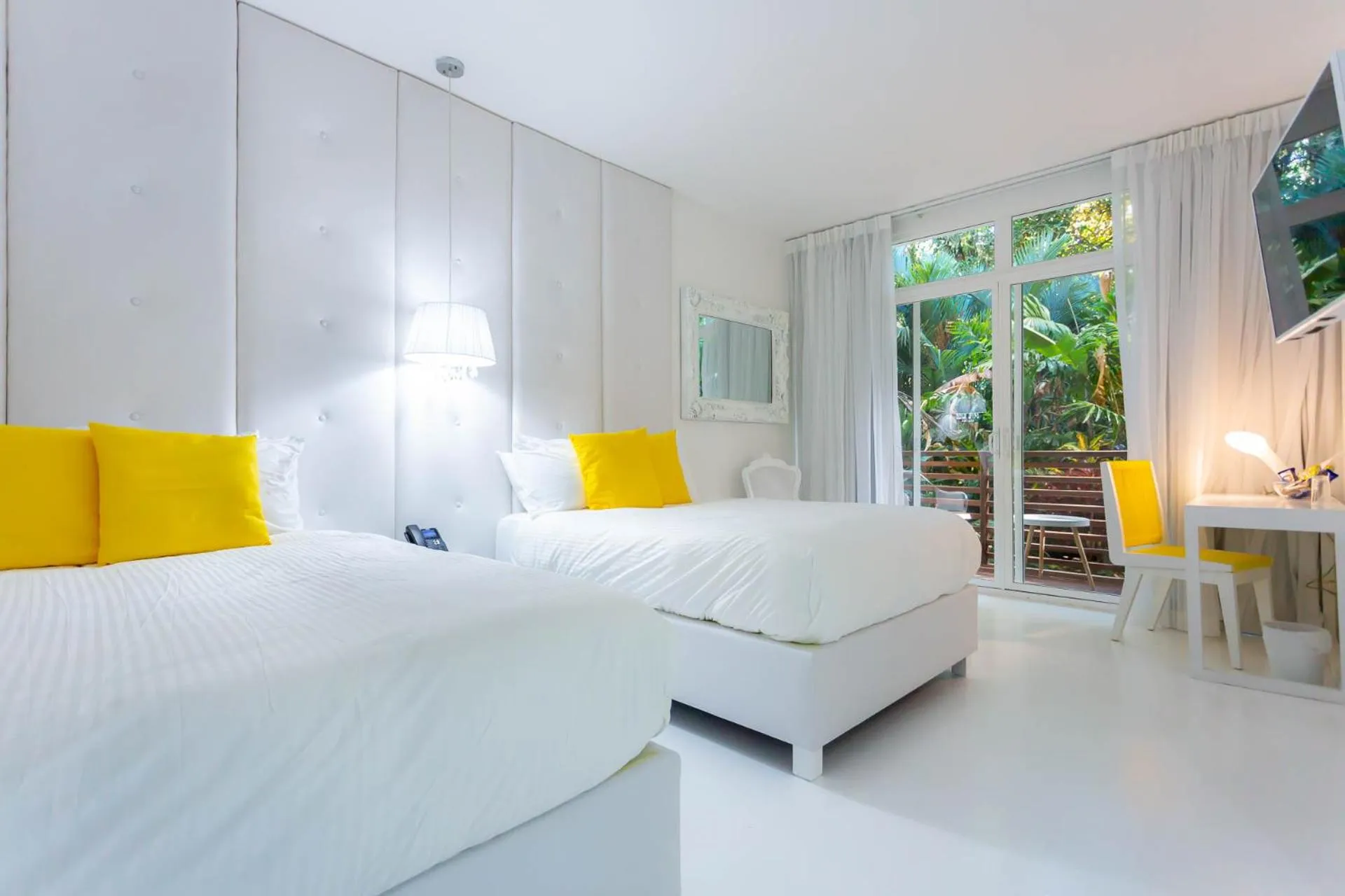 Family Room in Le Cameleon Hotel