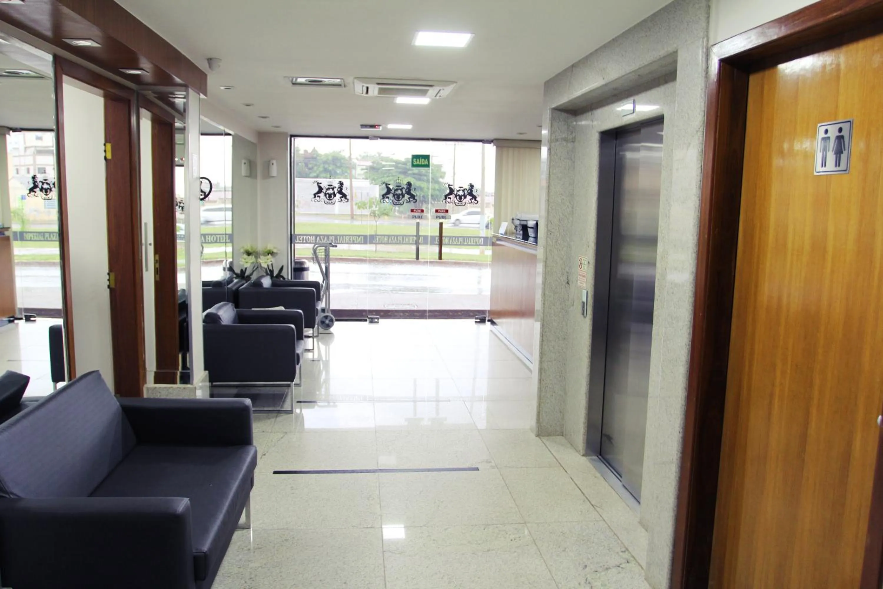 Seating area in Imperial Plaza Hotel