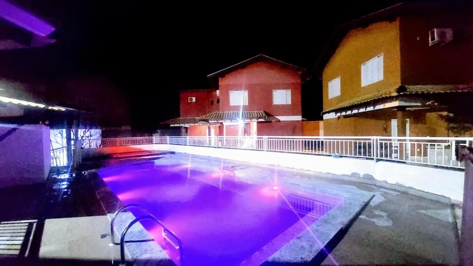 Night in Solar do Cerrado Hotel