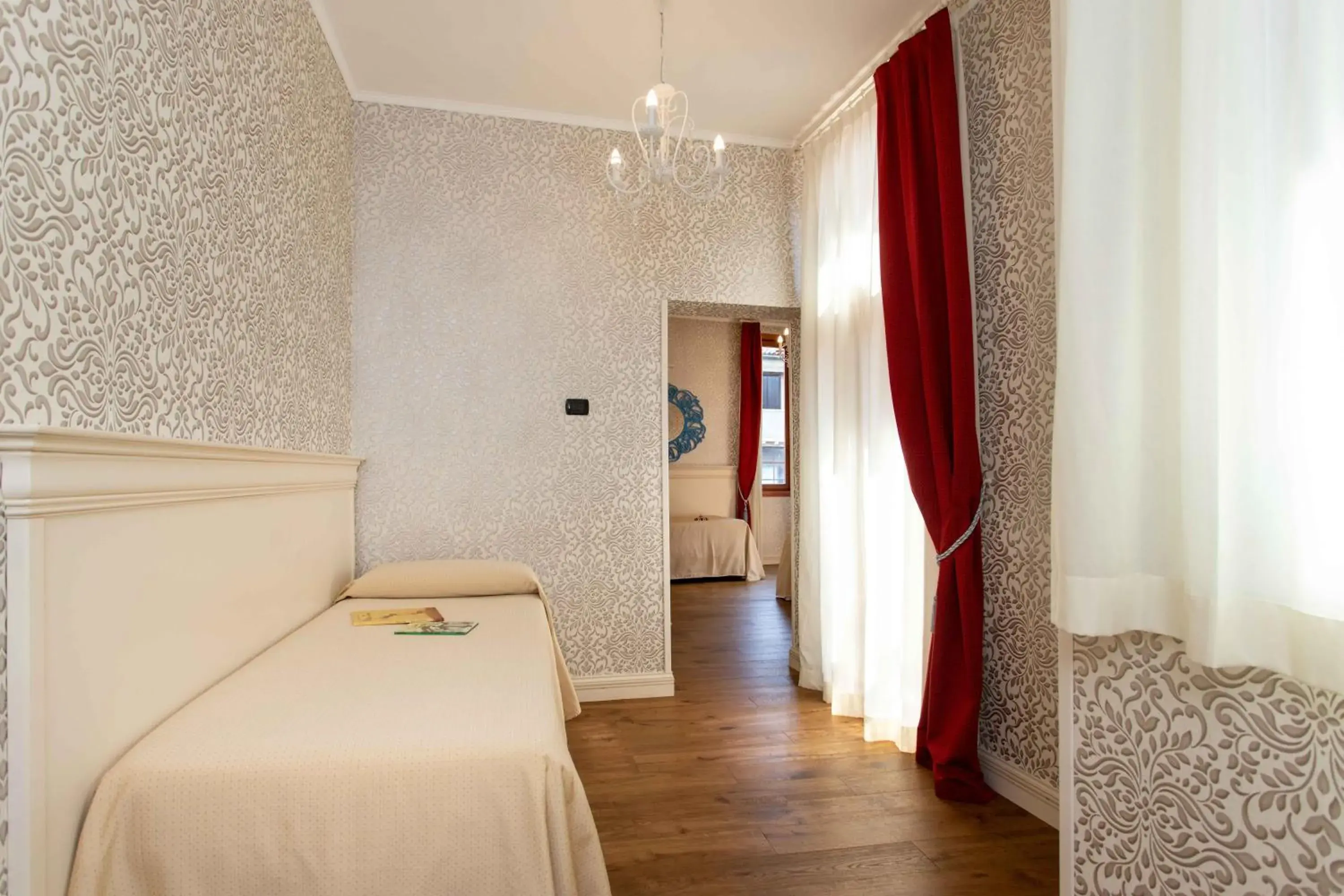 Bed in Charming Palace Santa Fosca Bed in Charming Palace Santa Fosca