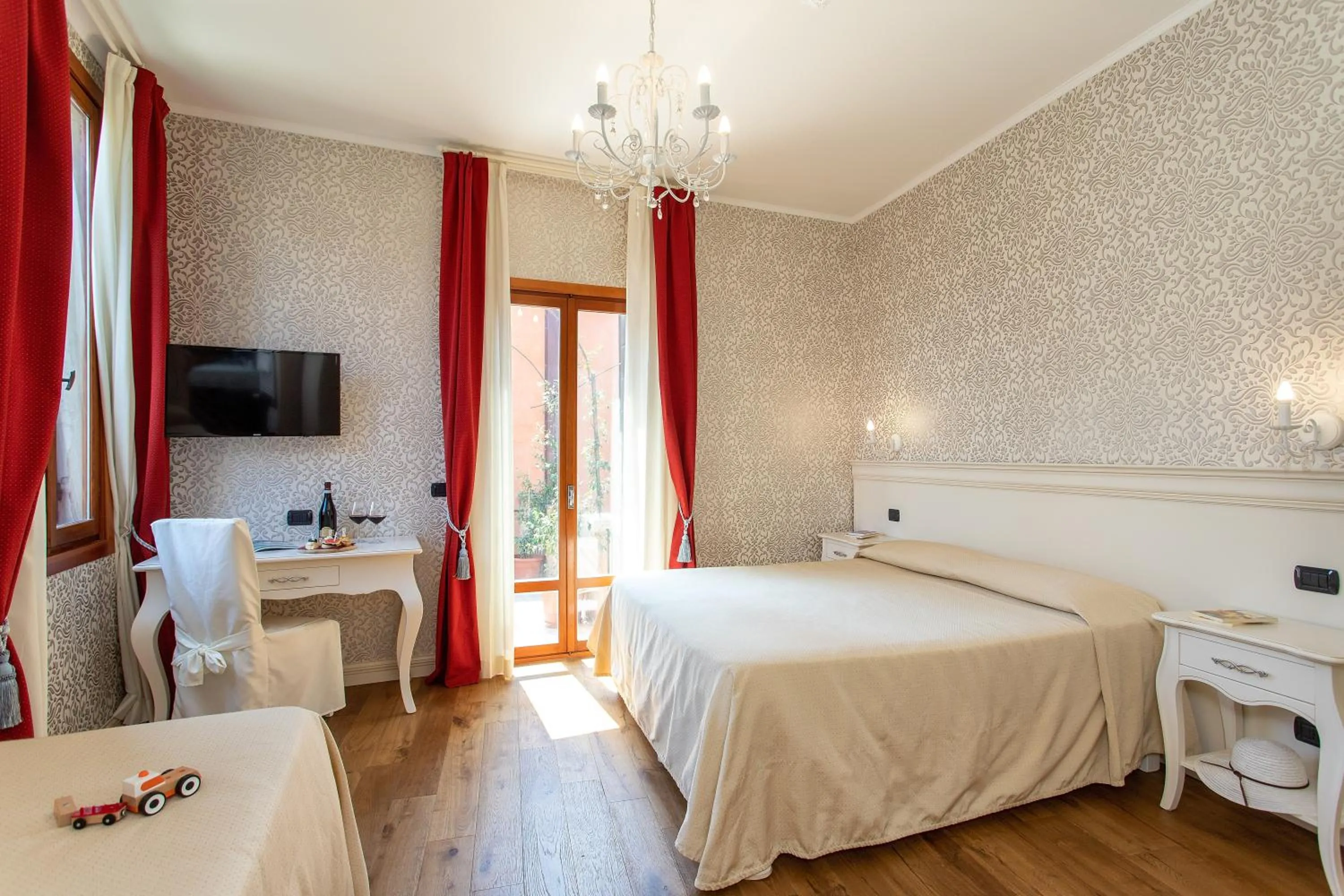 View (from property/room), Bed in Charming Palace Santa Fosca