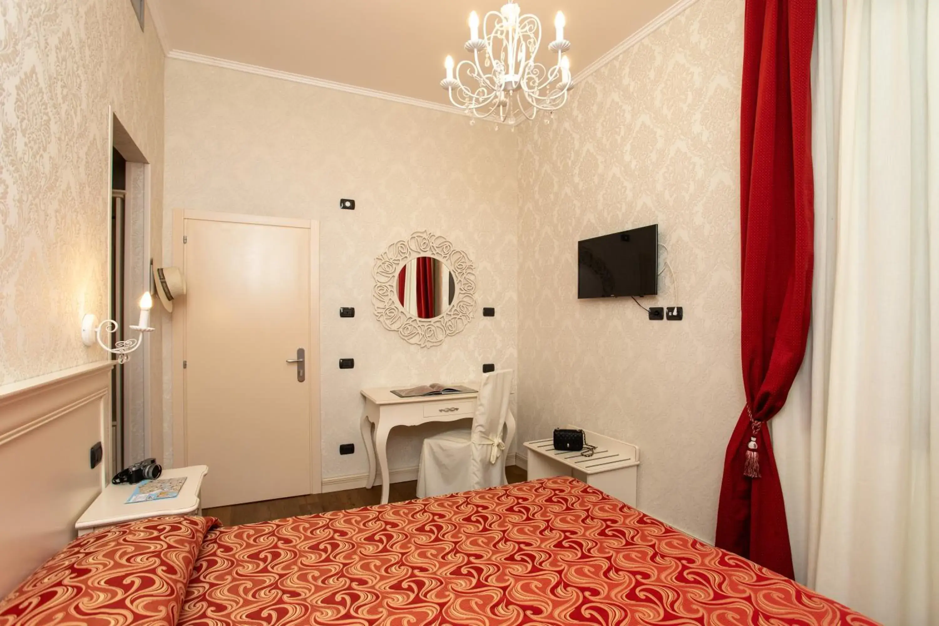 Bed in Charming Palace Santa Fosca Bed in Charming Palace Santa Fosca