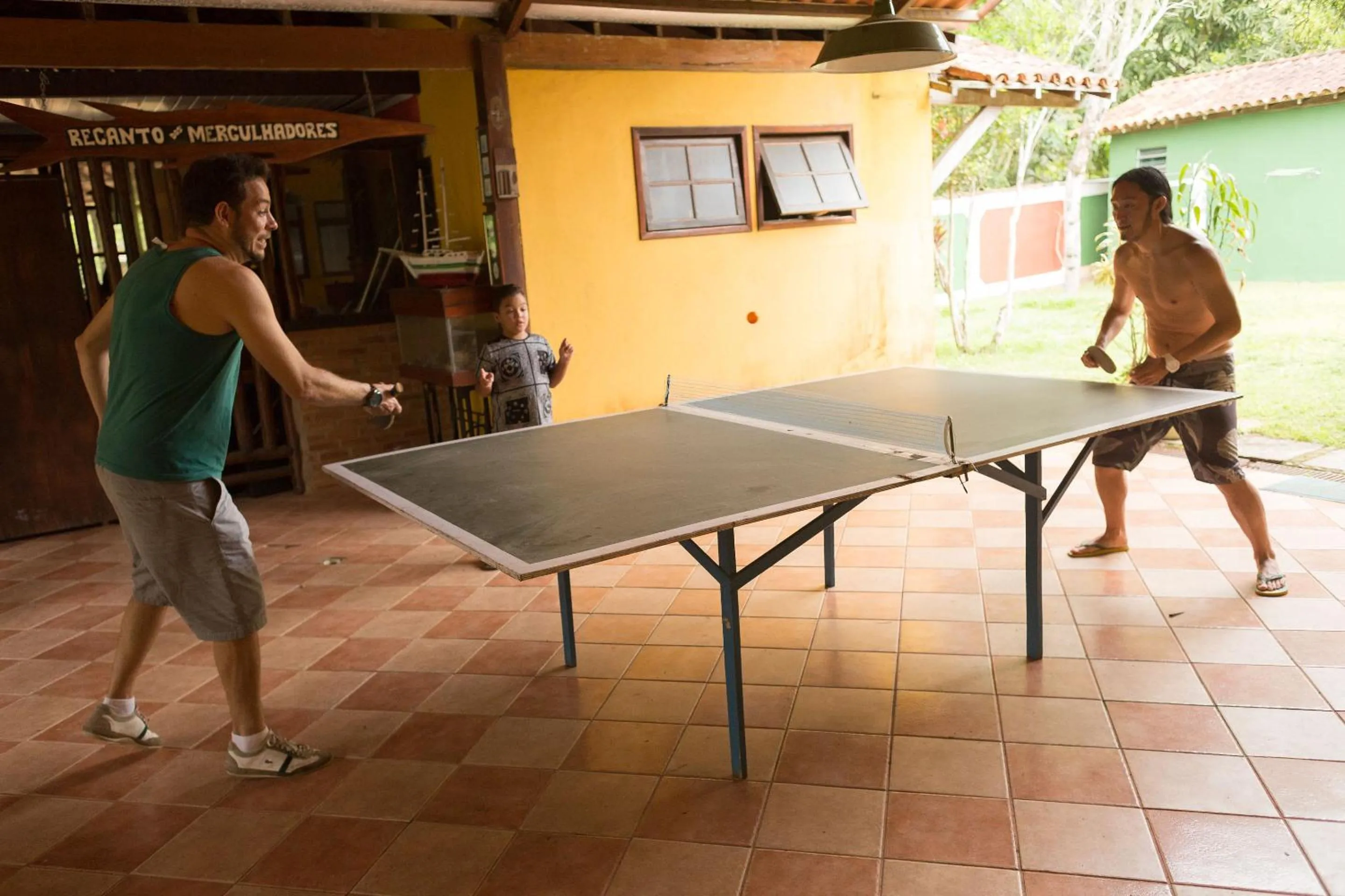 Table tennis in Pousada Recanto dos Lima