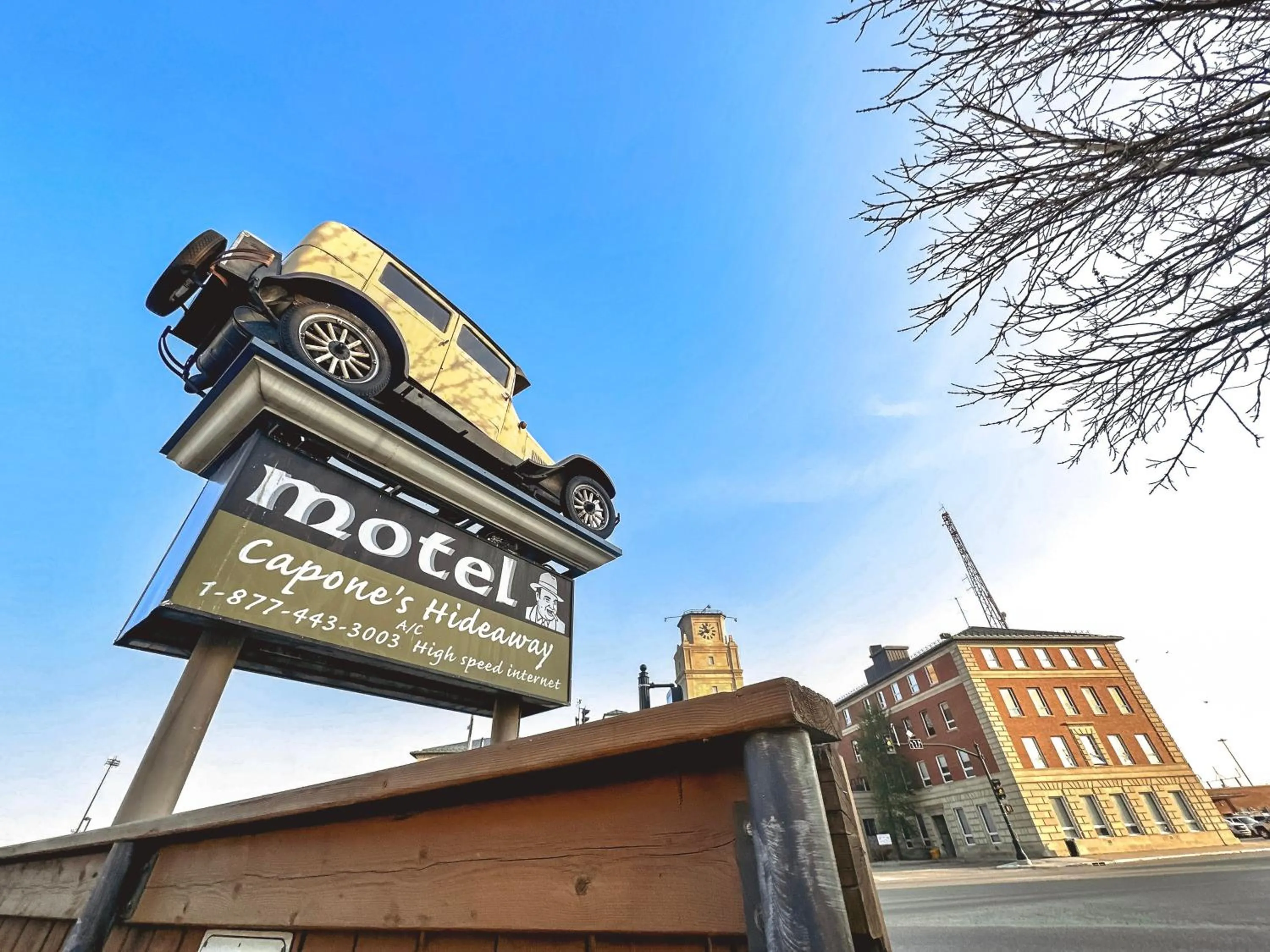 Capone's Hideaway Motel