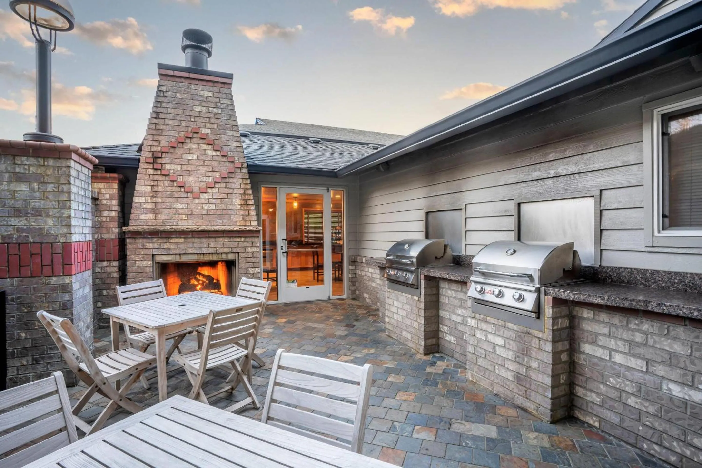 Swimming pool in Lincoln Sands Oceanfront Resort, an Ascend Collection Hotel