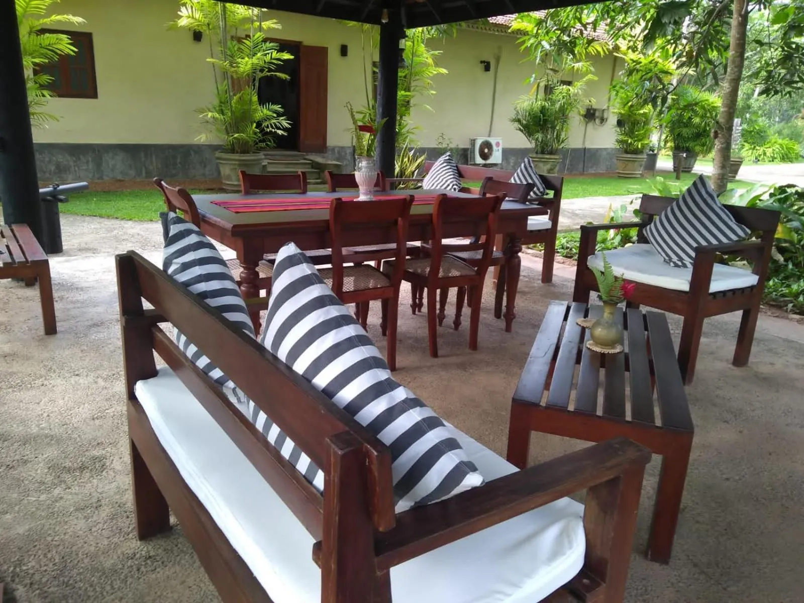 Seating area in Ayurveda Villa 386