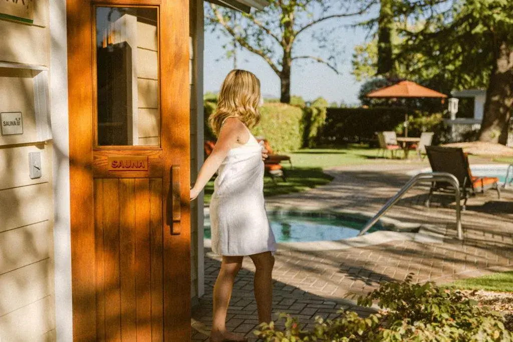 Double Room with Pool View in El Bonita Motel Double Room with Pool View in El Bonita Motel