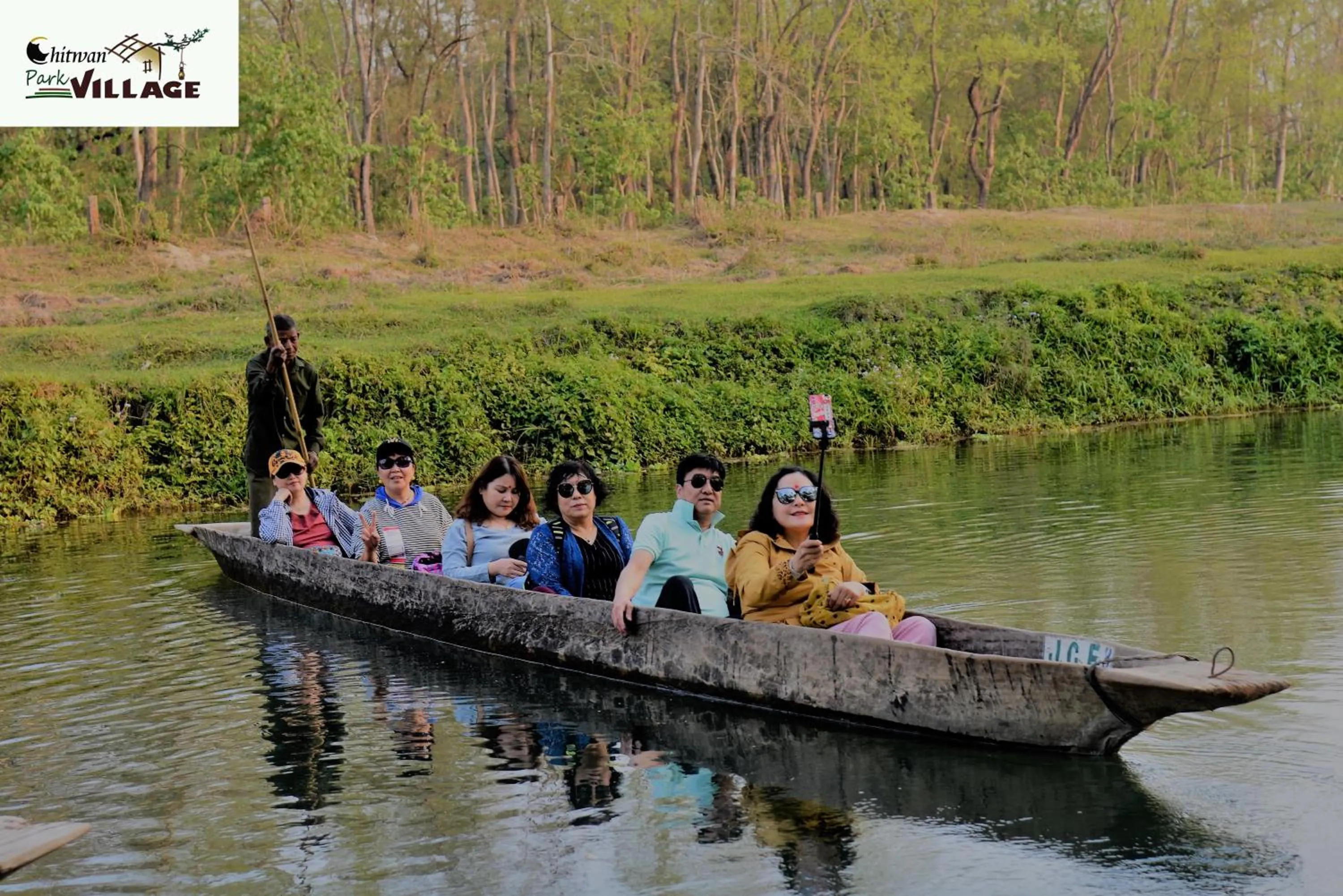 Canoeing in Hotel Chitwan Park Village
