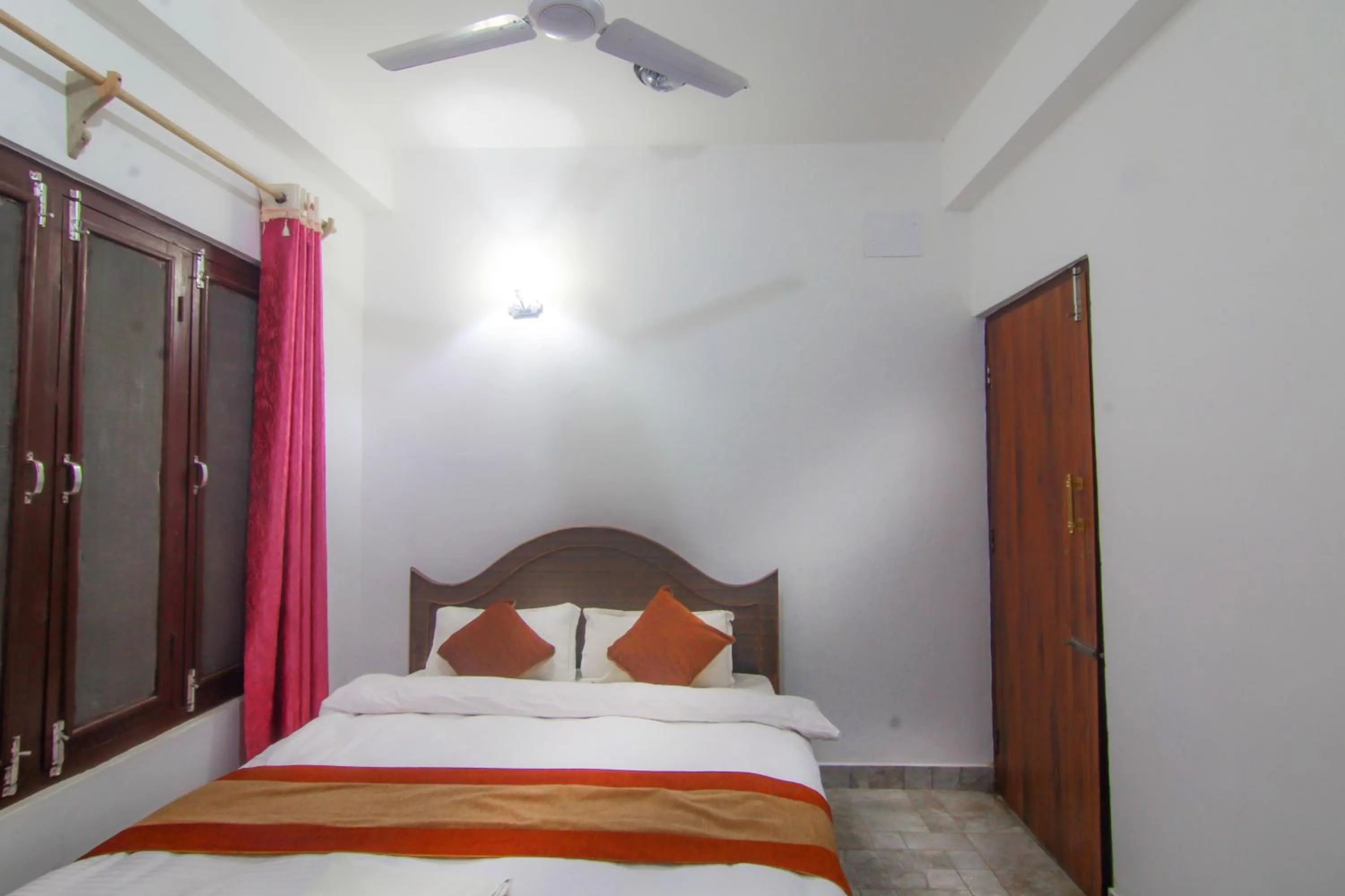 Photo of the whole room, Bed in Hotel Chitwan Park Village