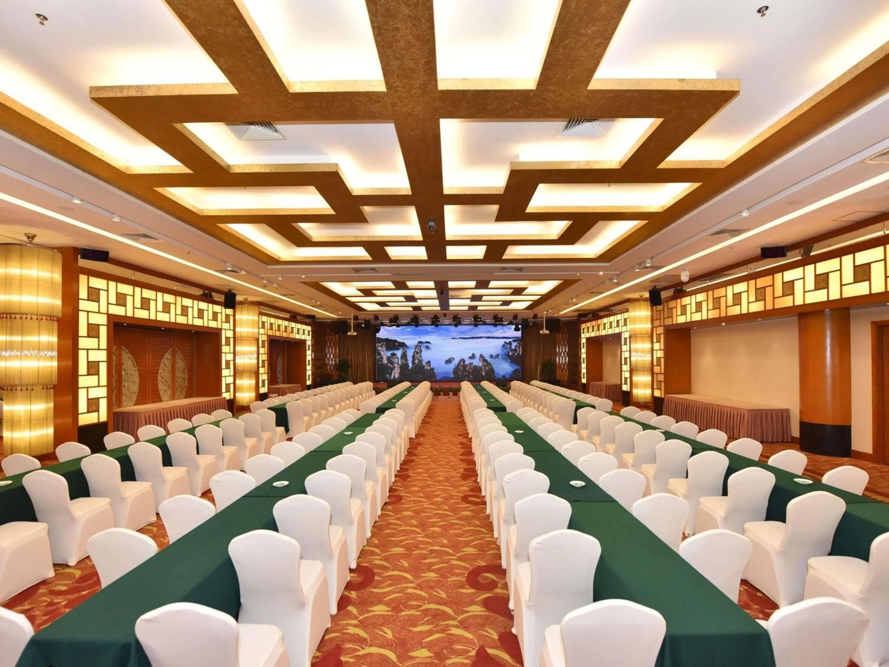 Meeting/conference room in Pullman Zhangjiajie Hotel