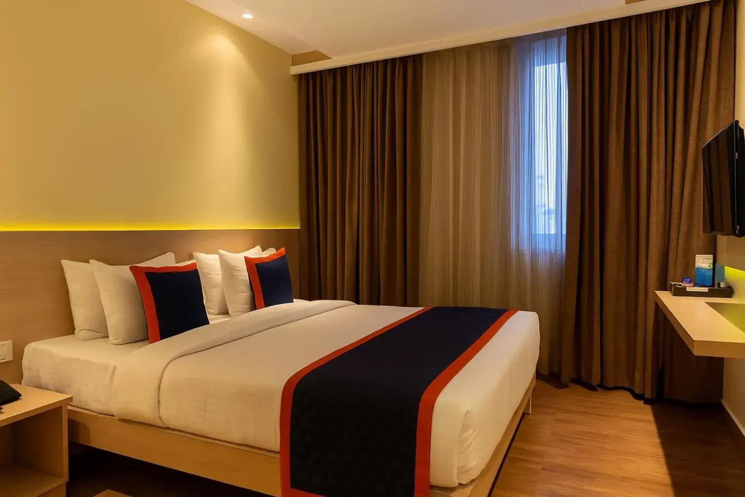 TV and multimedia, Bed in Zip By Spree Hotels Samudra Belgaum TV and multimedia, Bed in Zip By Spree Hotels Samudra Belgaum
