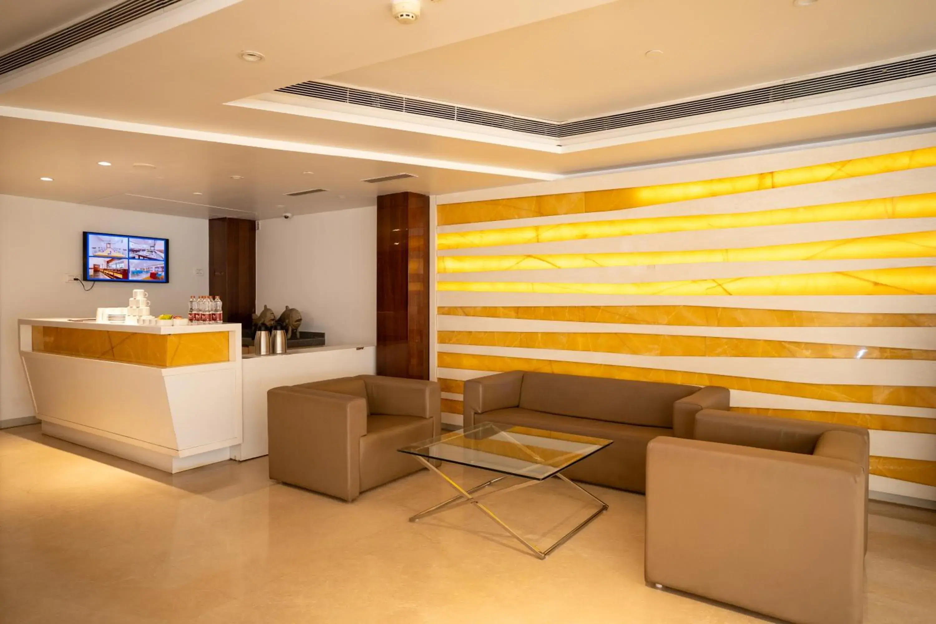 Lobby or reception in Zip By Spree Hotels Samudra Belgaum Lobby or reception in Zip By Spree Hotels Samudra Belgaum