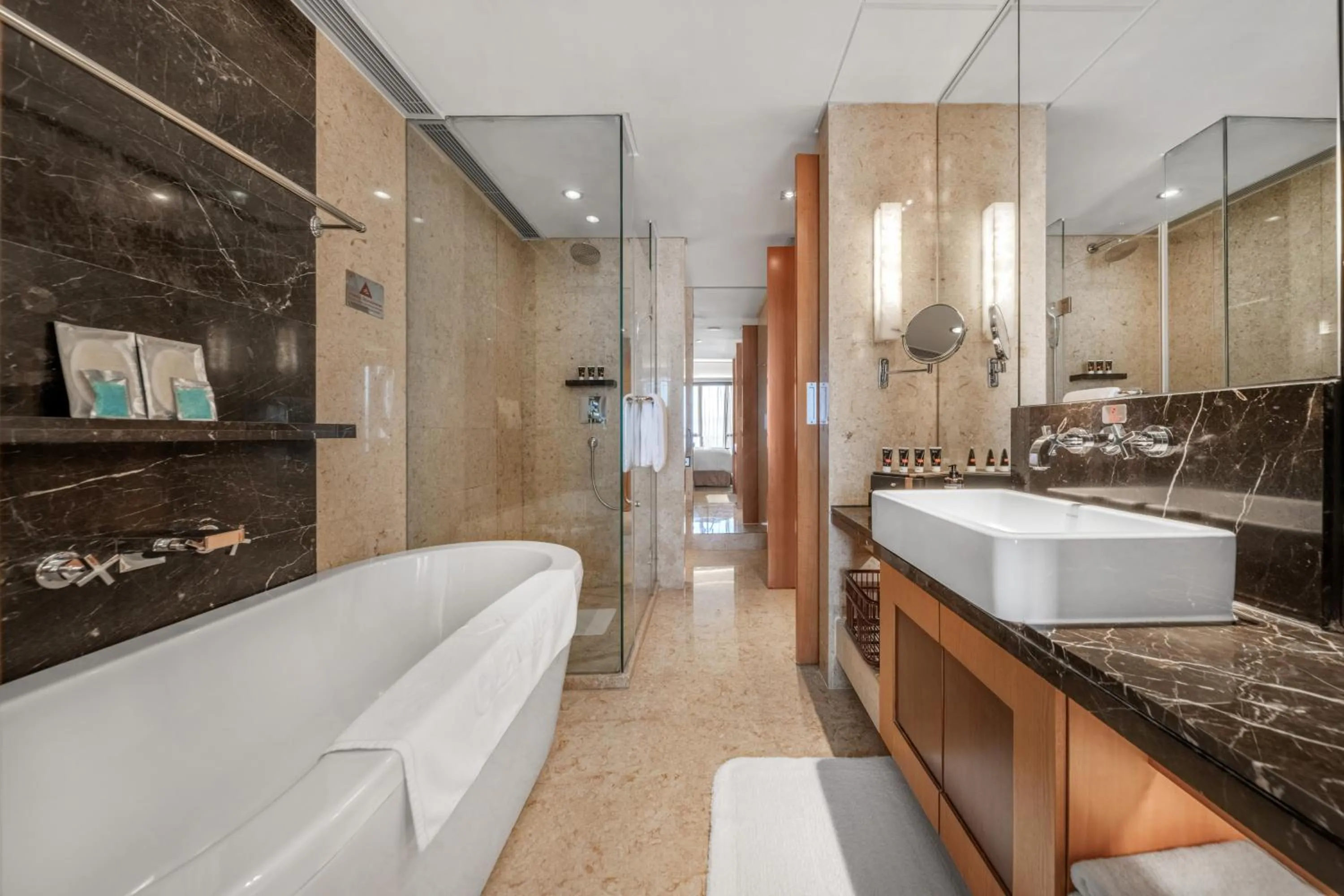 Bathroom in Glenview ITC Plaza Chongqing