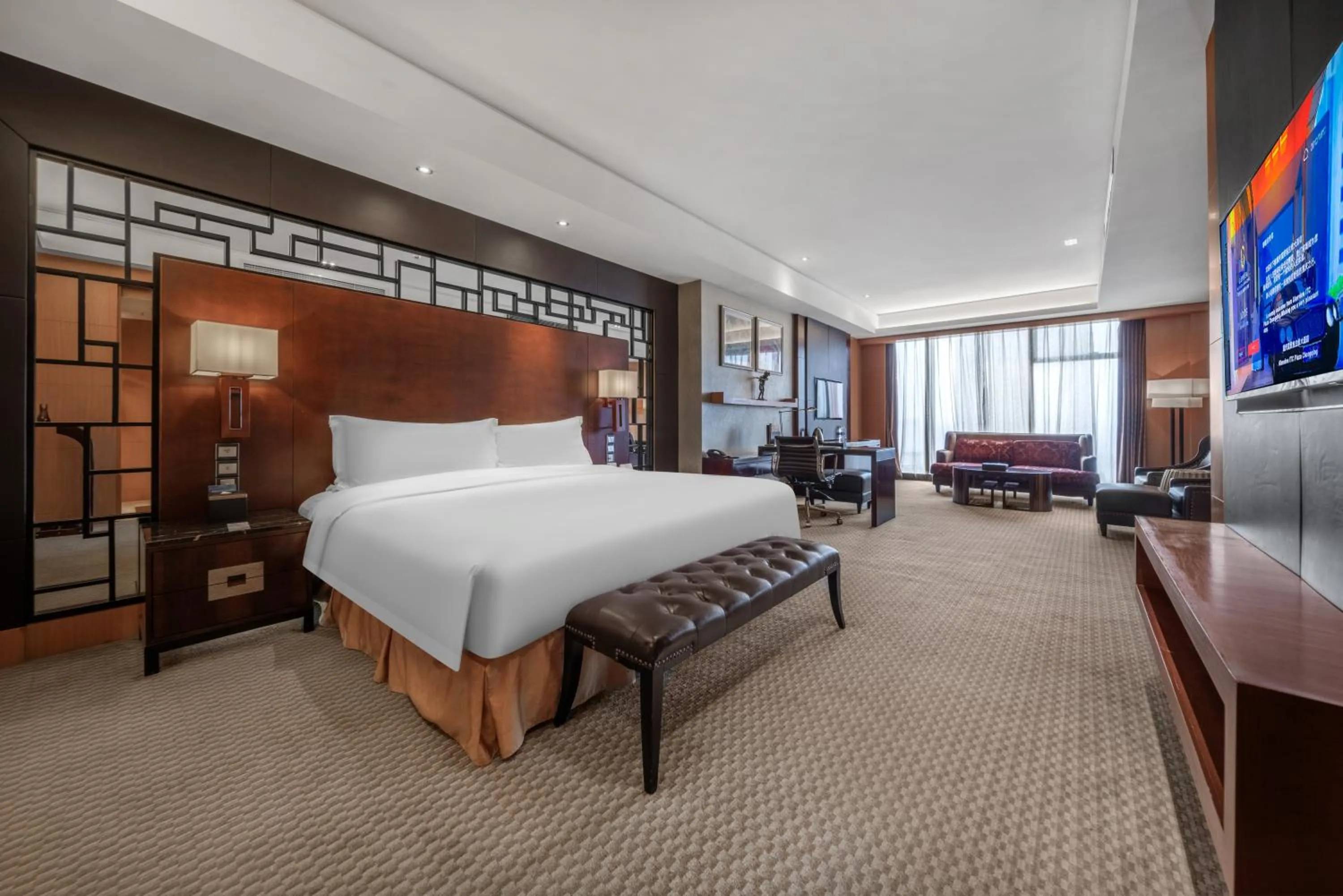 Photo of the whole room, Bed in Glenview ITC Plaza Chongqing