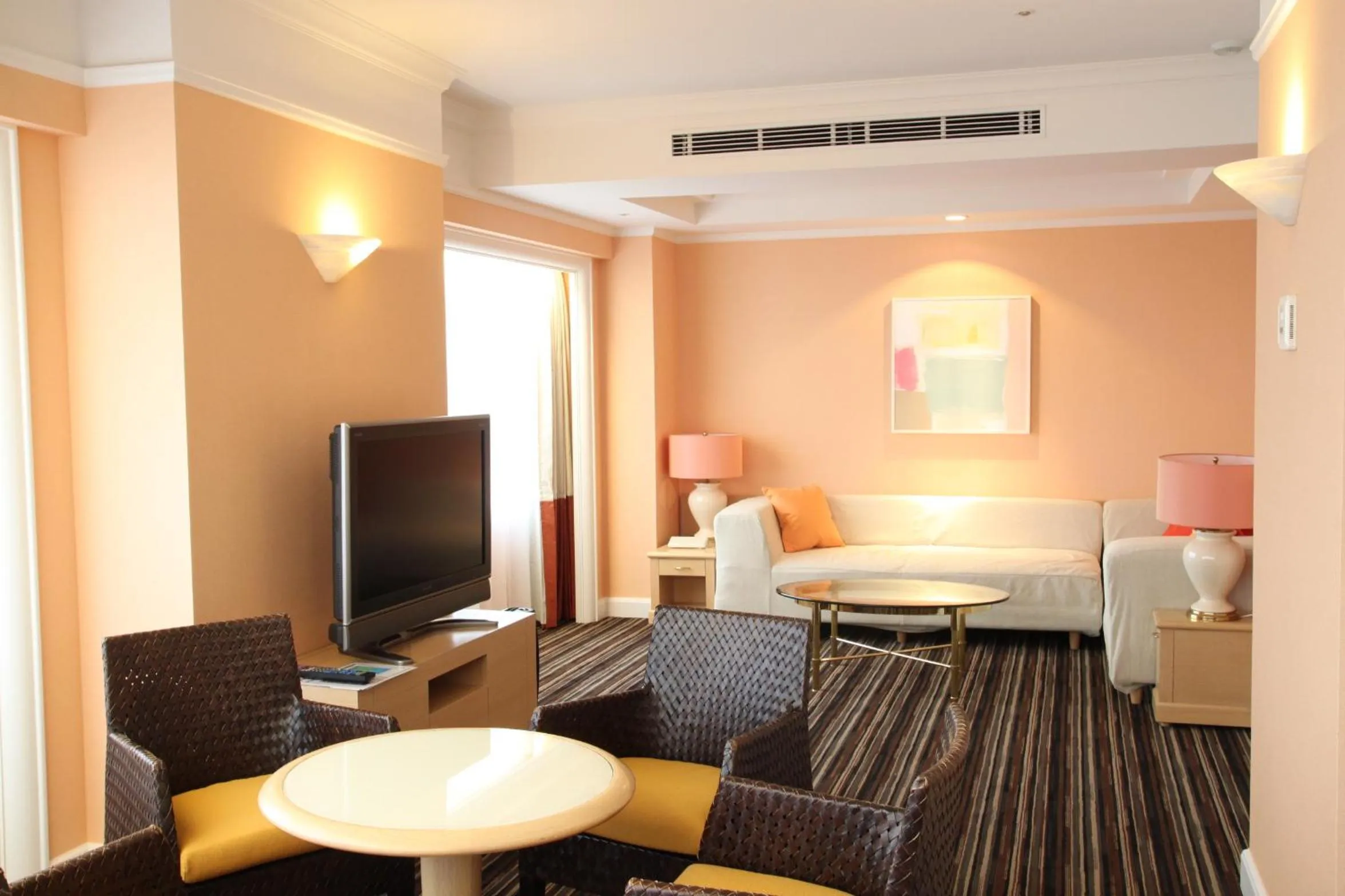 Photo of the whole room, TV/Entertainment Center in Dai-ichi Hotel Tokyo Seafort