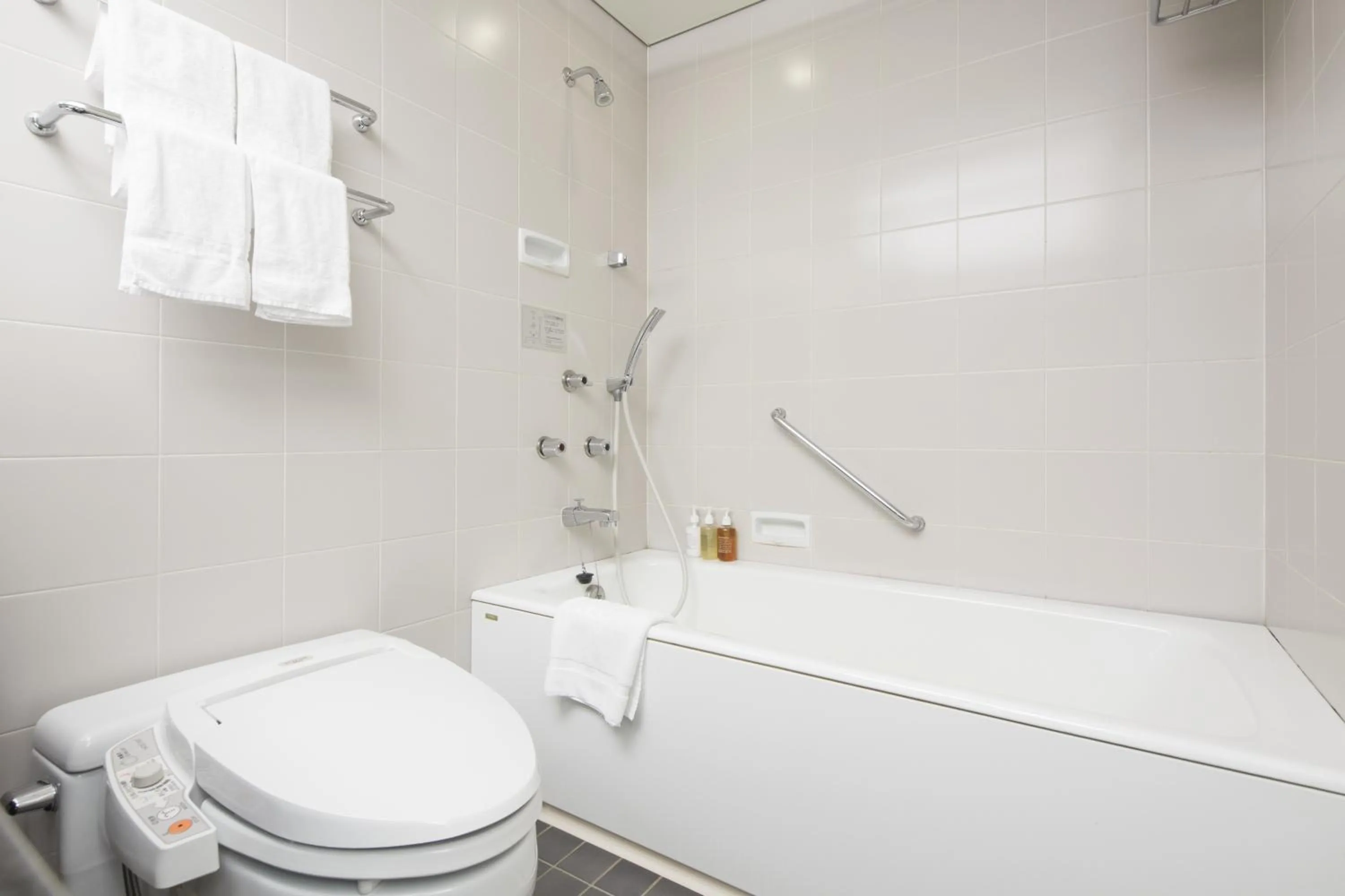 Toilet, Bathroom in Dai-ichi Hotel Tokyo Seafort